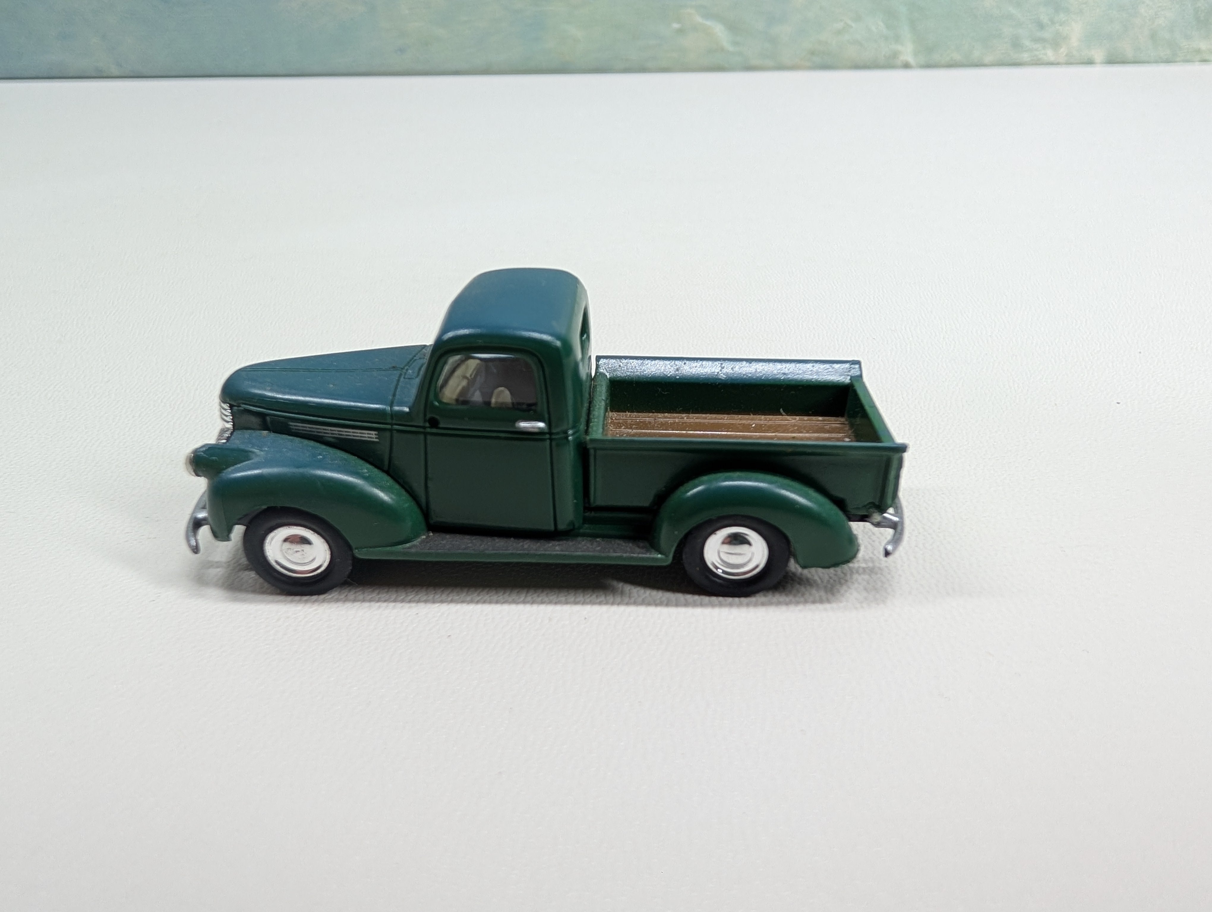USED Classic Metal Works HO Scale Pick-Up Truck, Blue / Green, GM