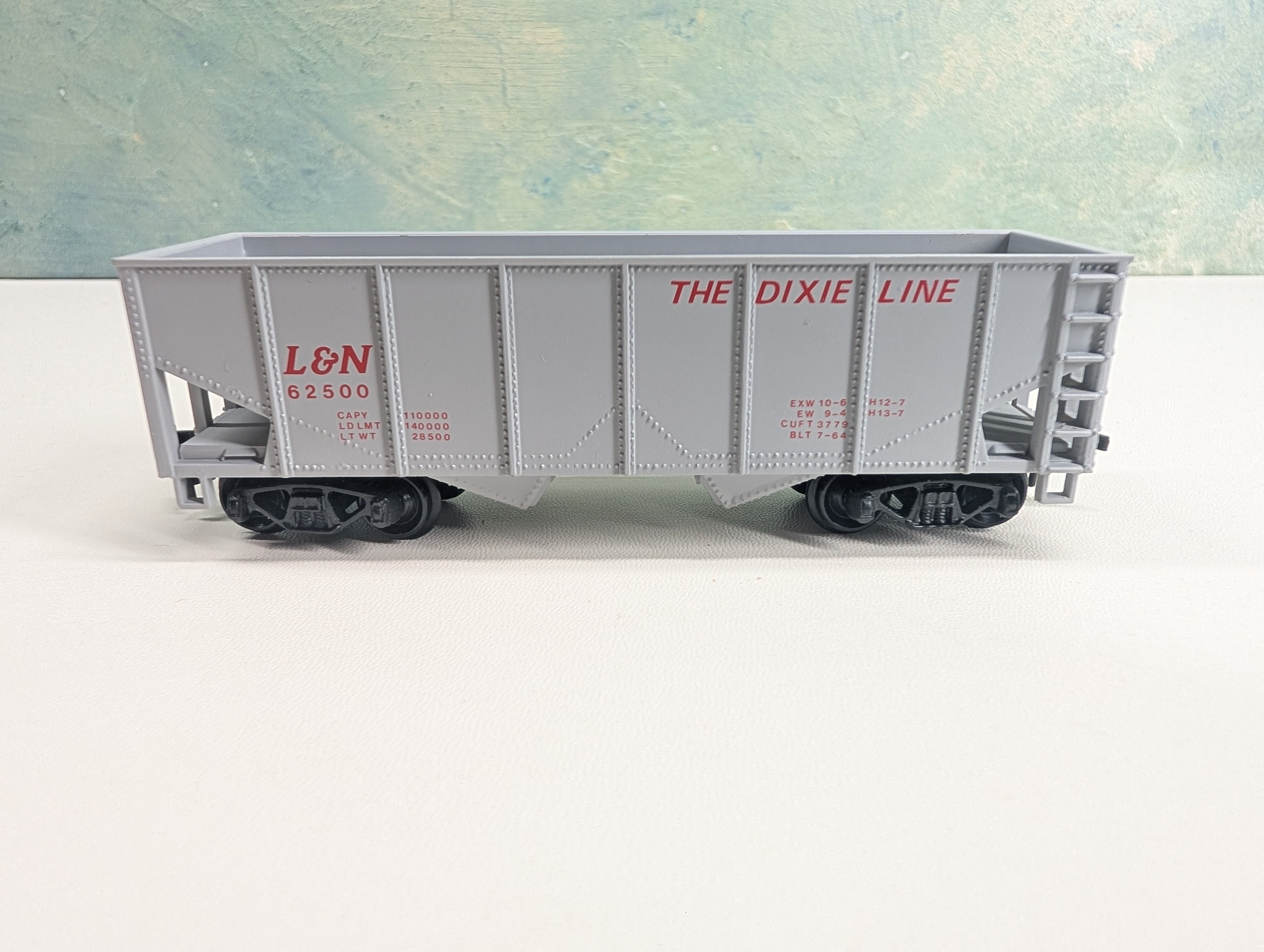 USED Model Power HO Scale 36' 2 Bay Hopper Louisville & Nashville L&N #62500 Dixie Line
