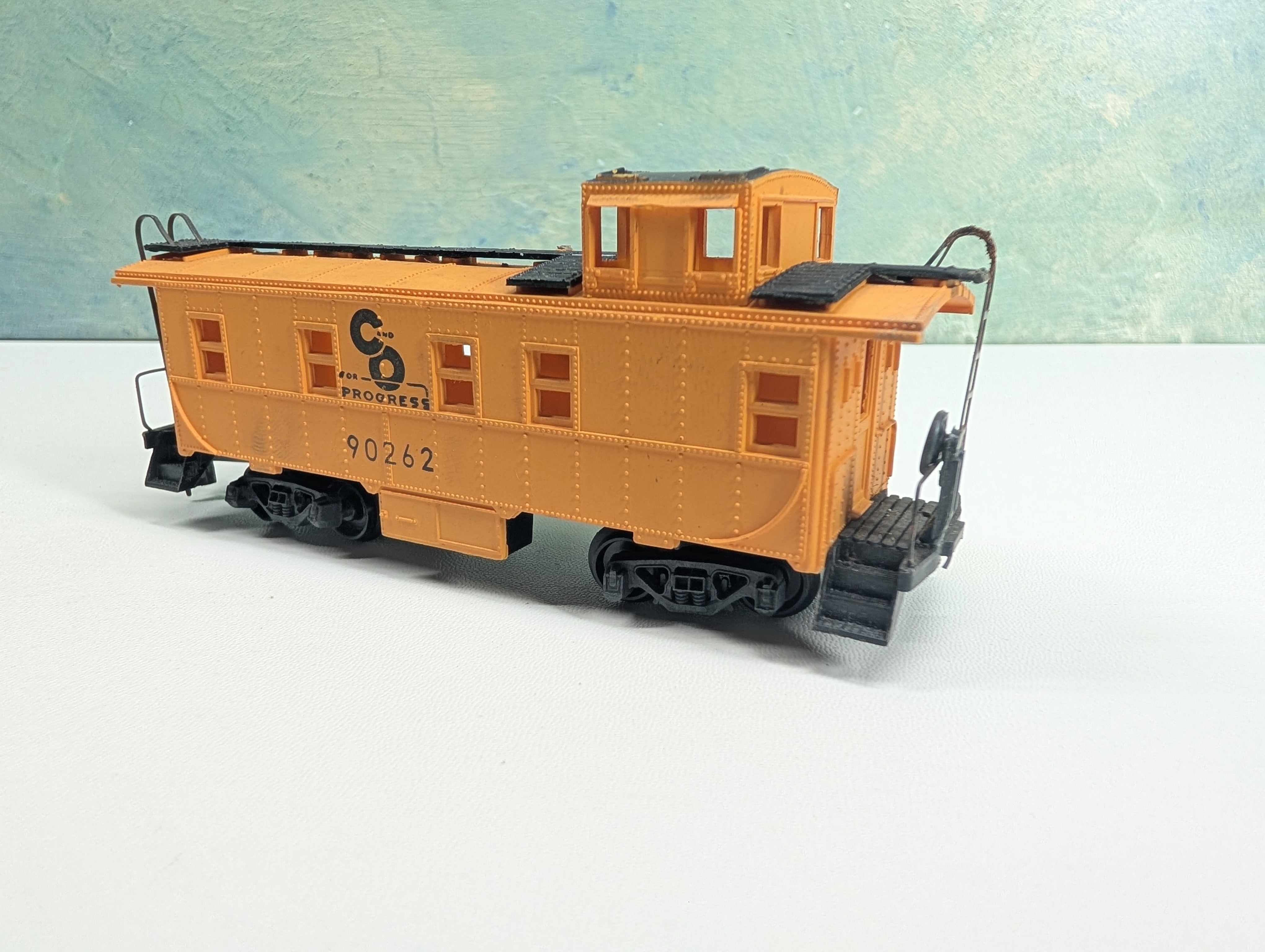 USED AHM HO Scale Caboose Chesapeake and Ohio C&O #90262