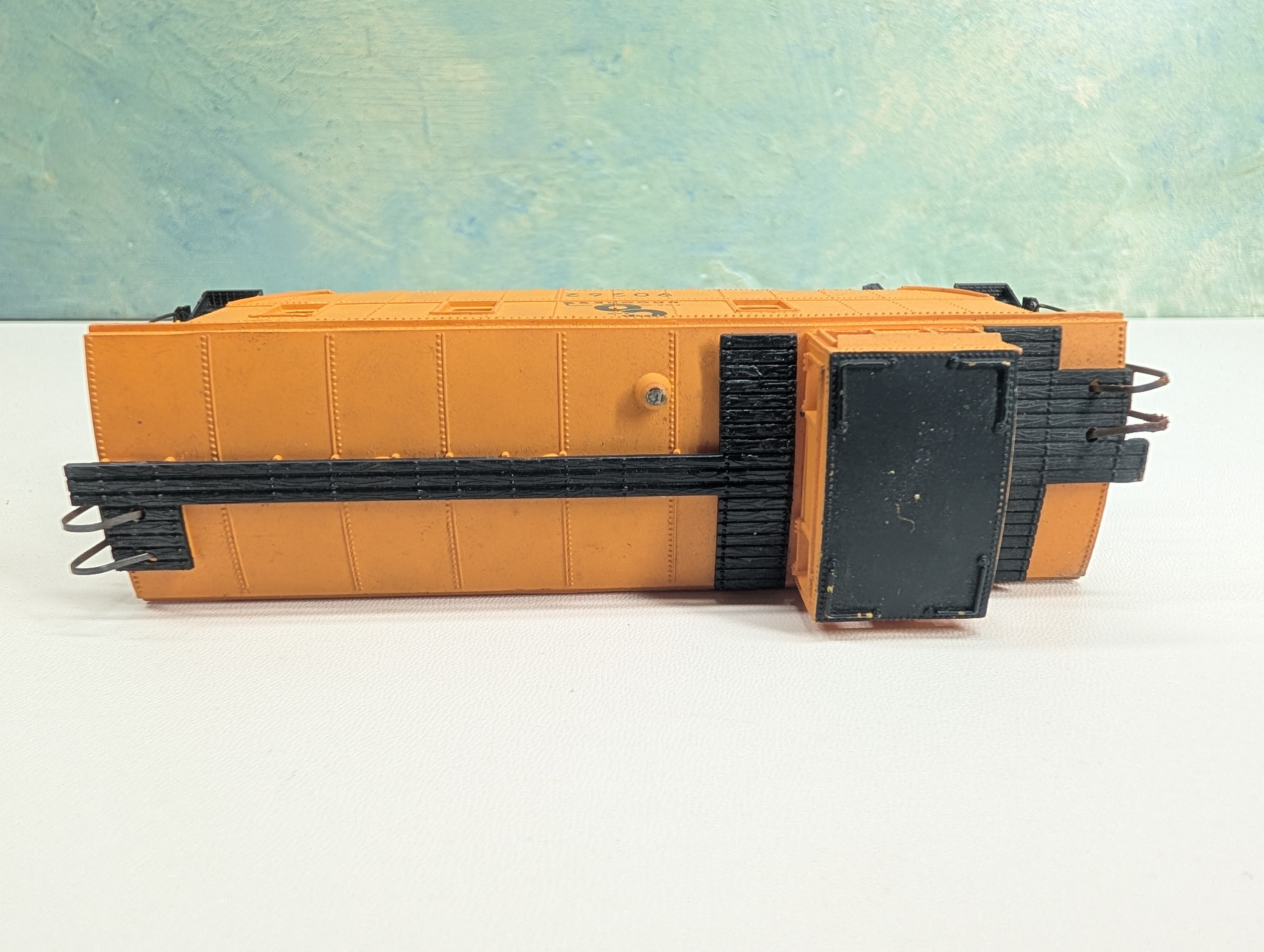 USED AHM HO Scale Caboose Chesapeake and Ohio C&O #90262