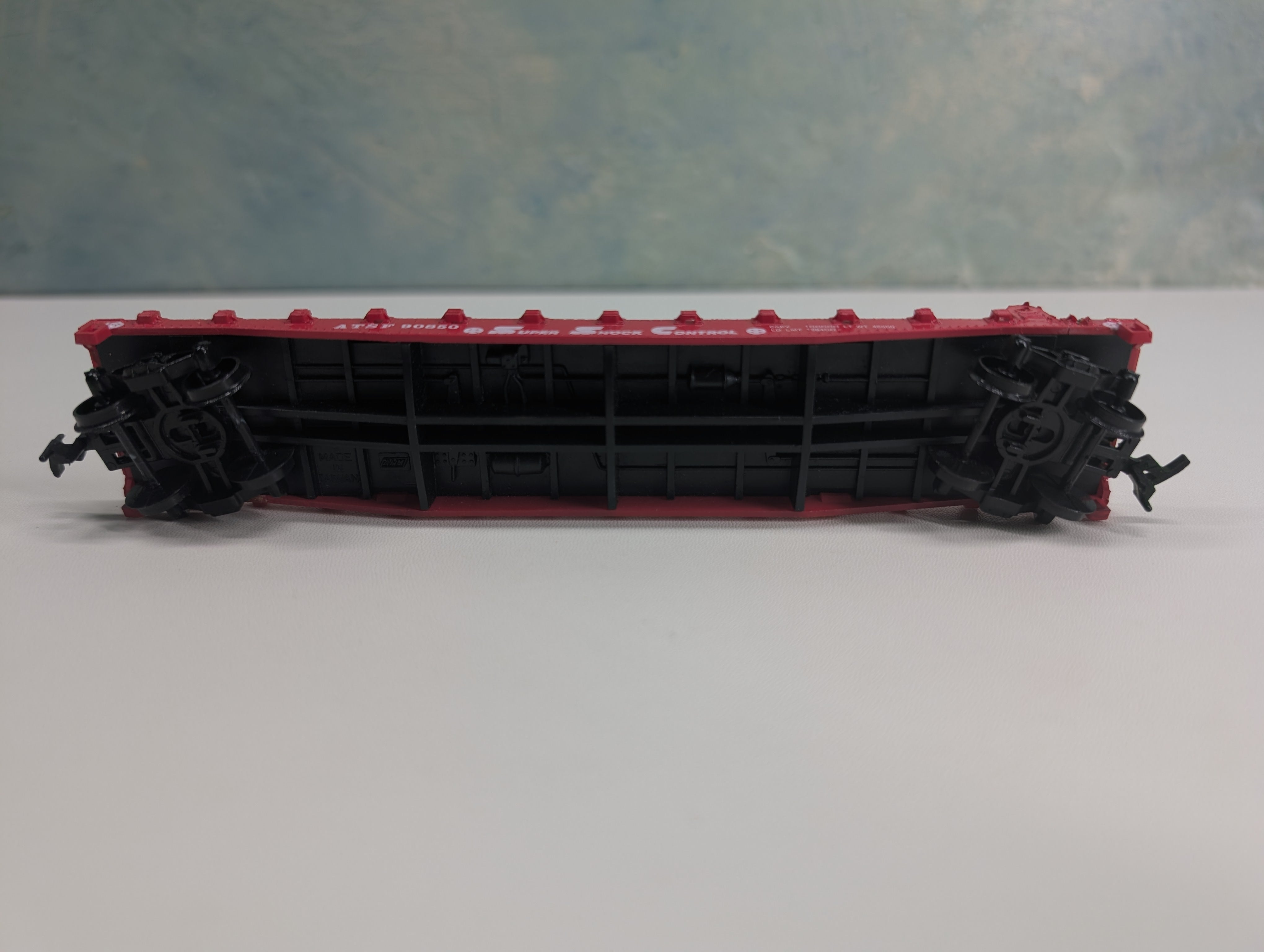 USED AHM HO Scale 50' Flat Car Santa Fe ATSF #90850