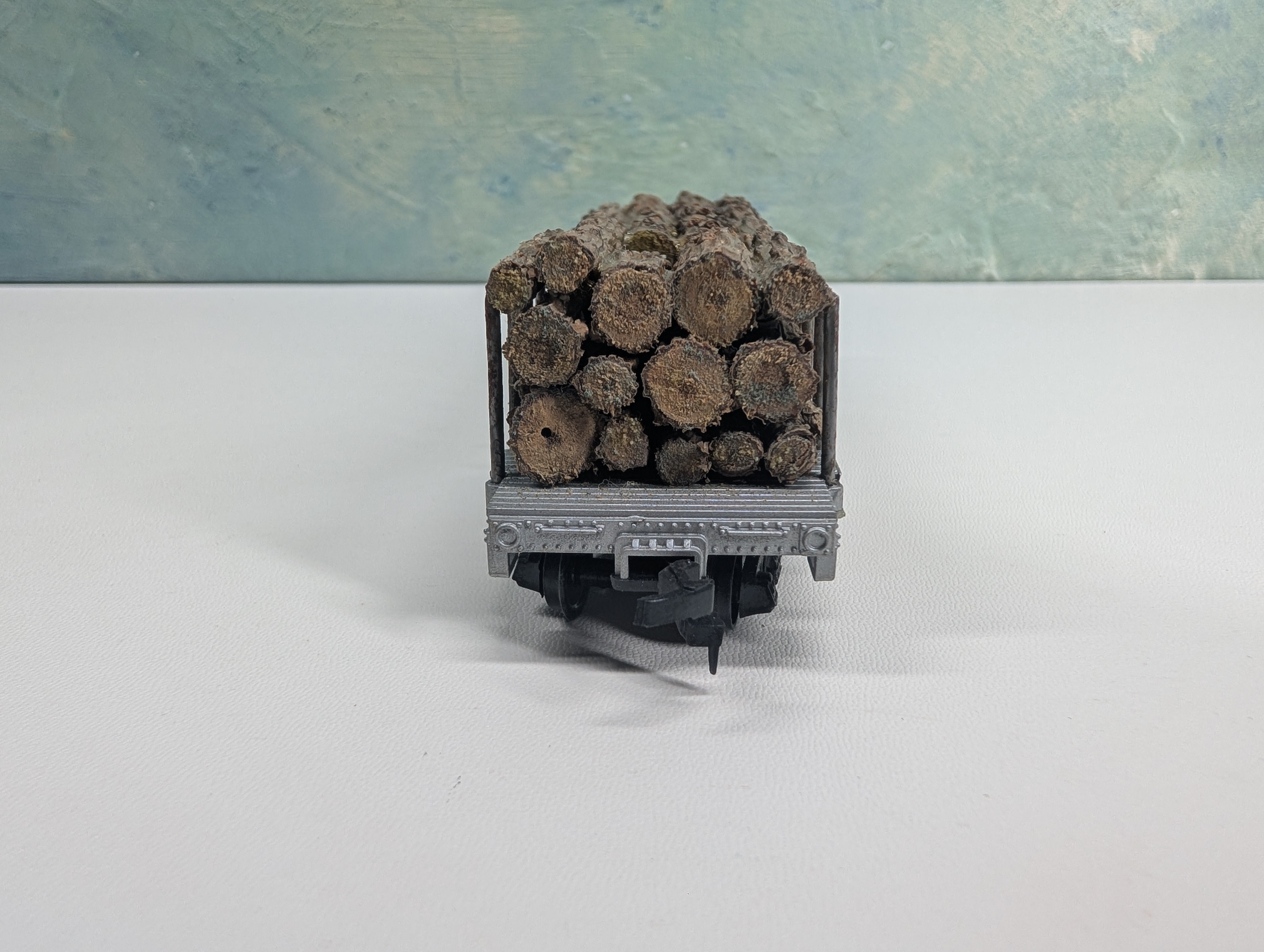 USED Varney HO Scale 40 Flat Car w/ Custom Log Load New York Central NYC #480250