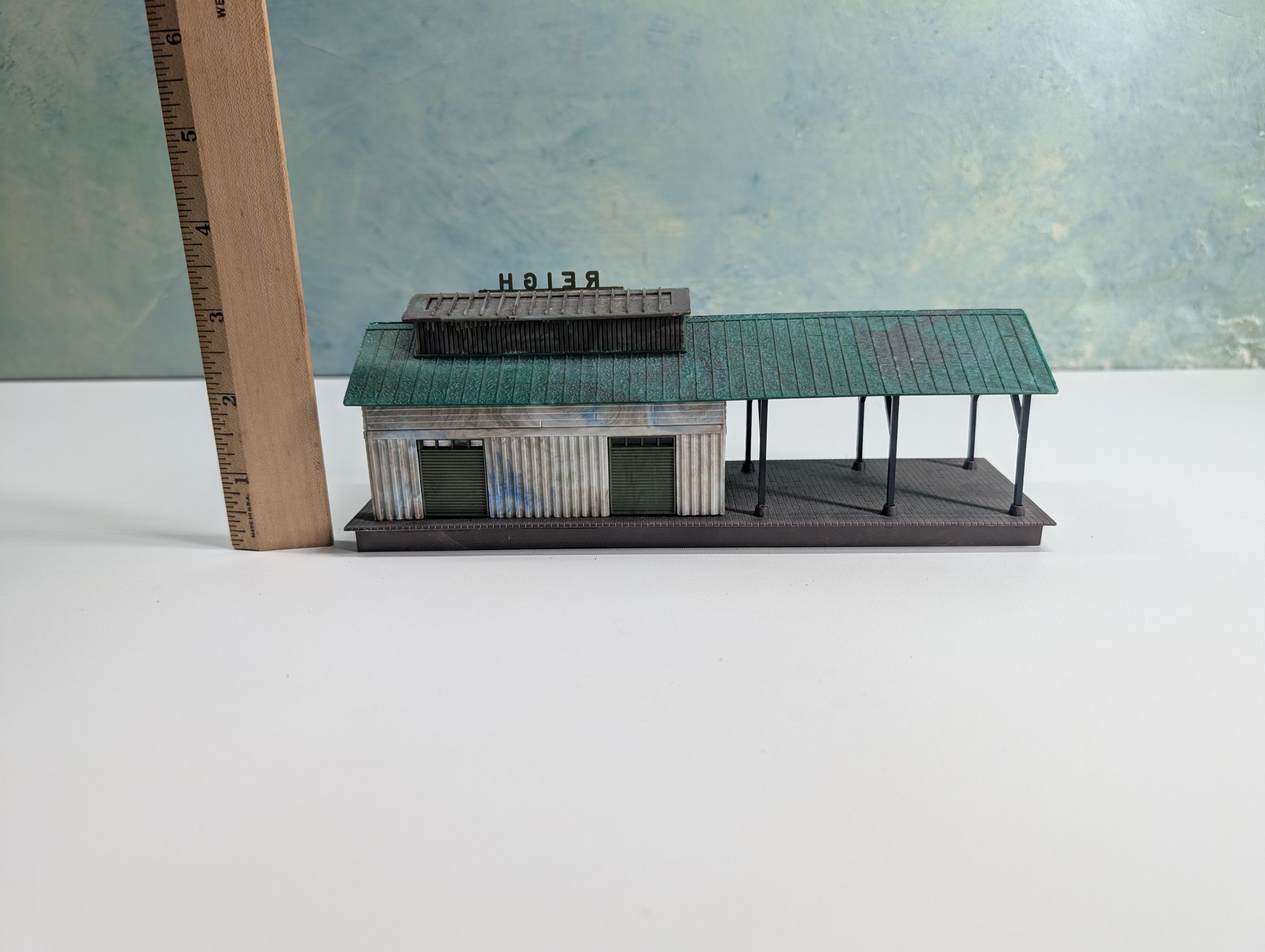 USED Heljan HO Scale Freight Station