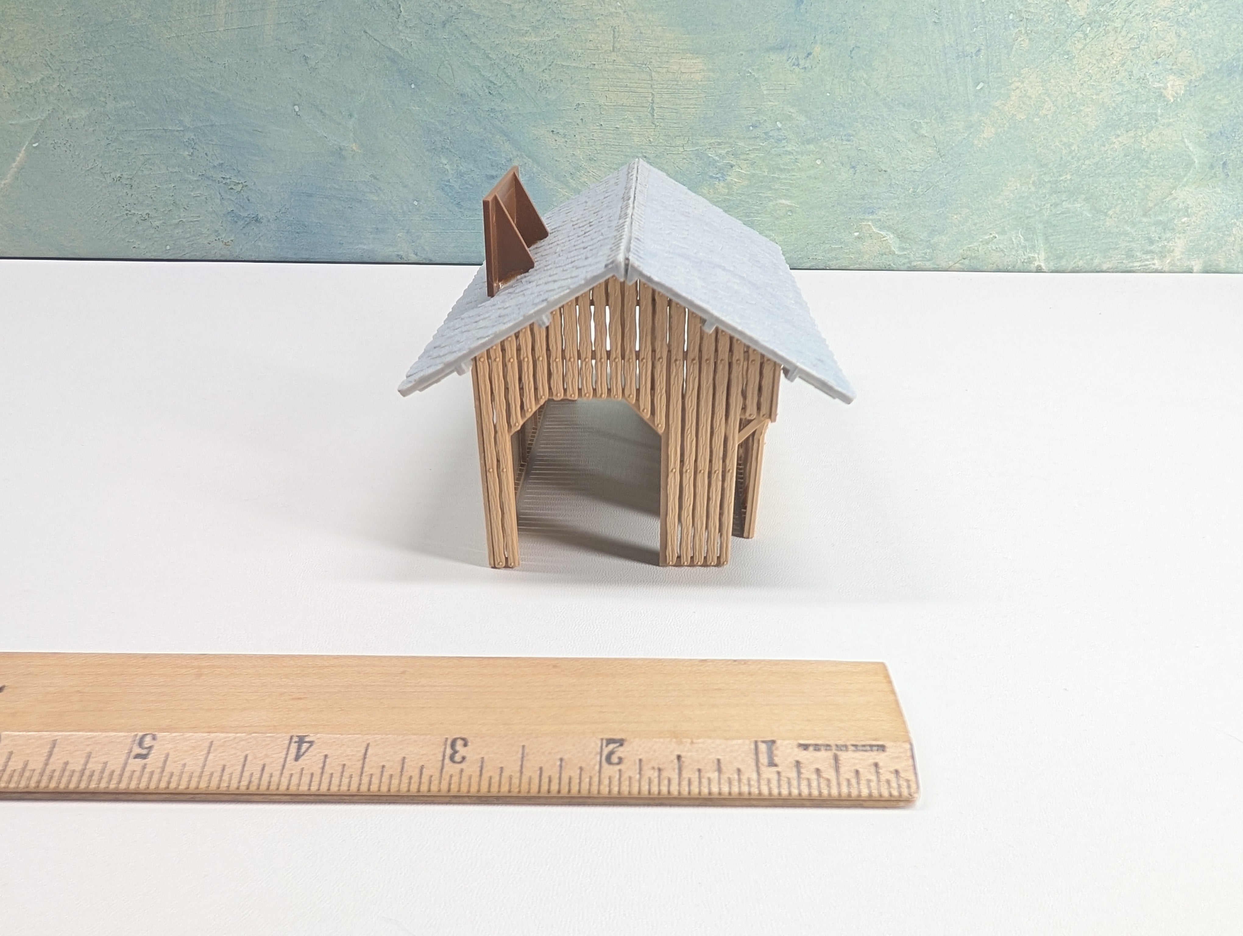 USED HO Scale Wood Trackside Station Structure