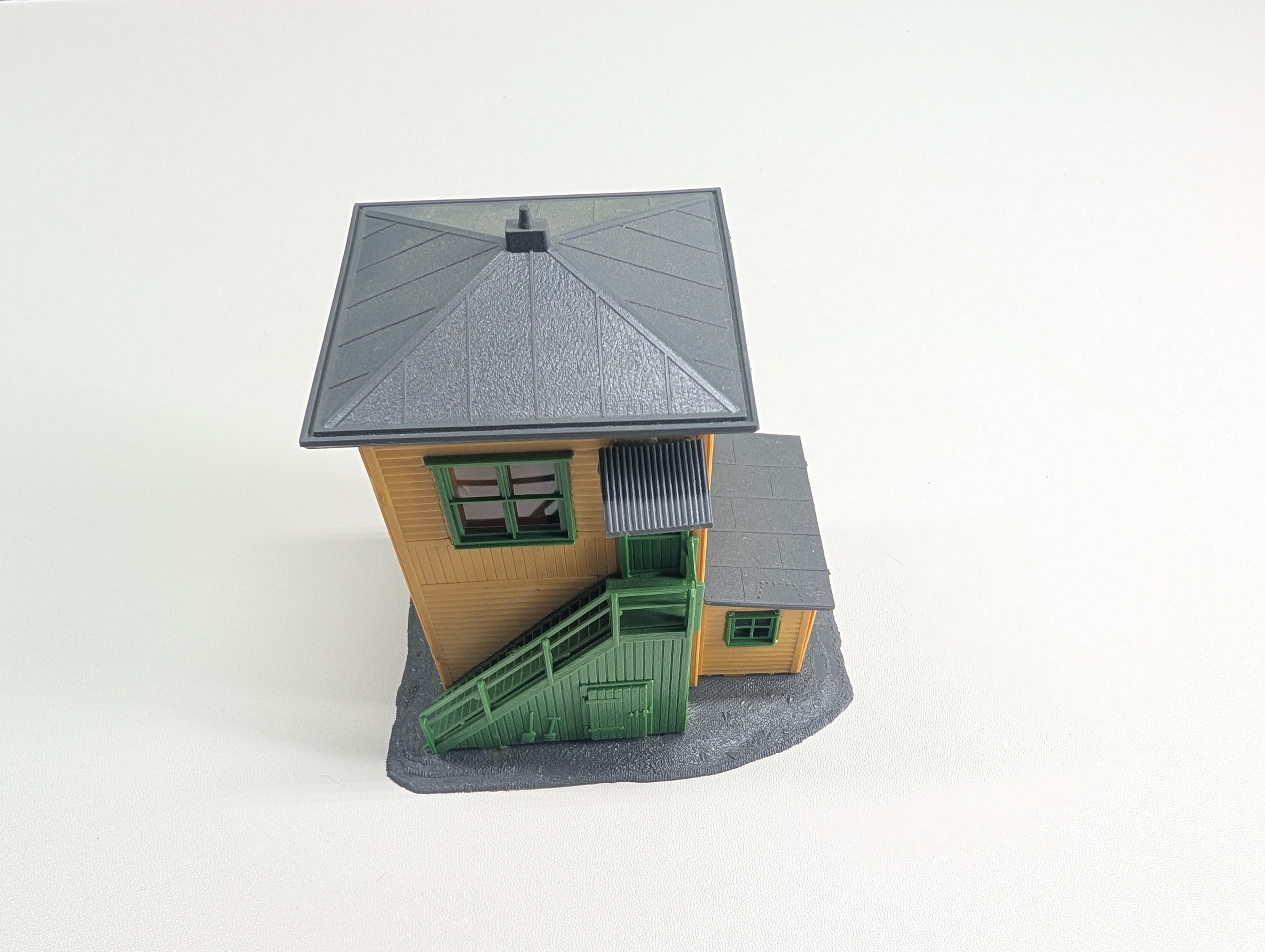 USED Tyco HO Scale Signal Tower