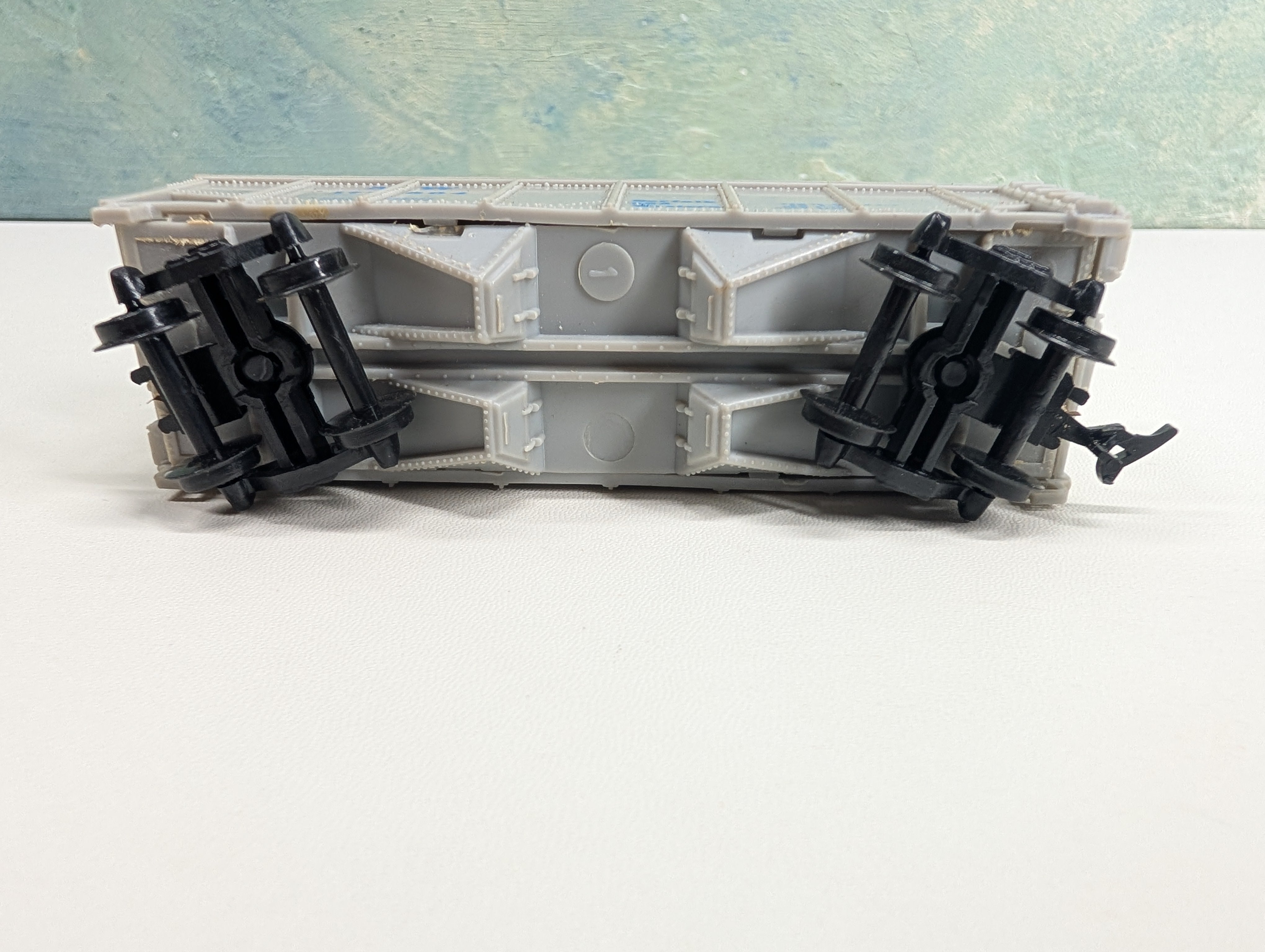 USED HO Scale 2 Bay Covered Hopper Norfolk & Western NW #177504