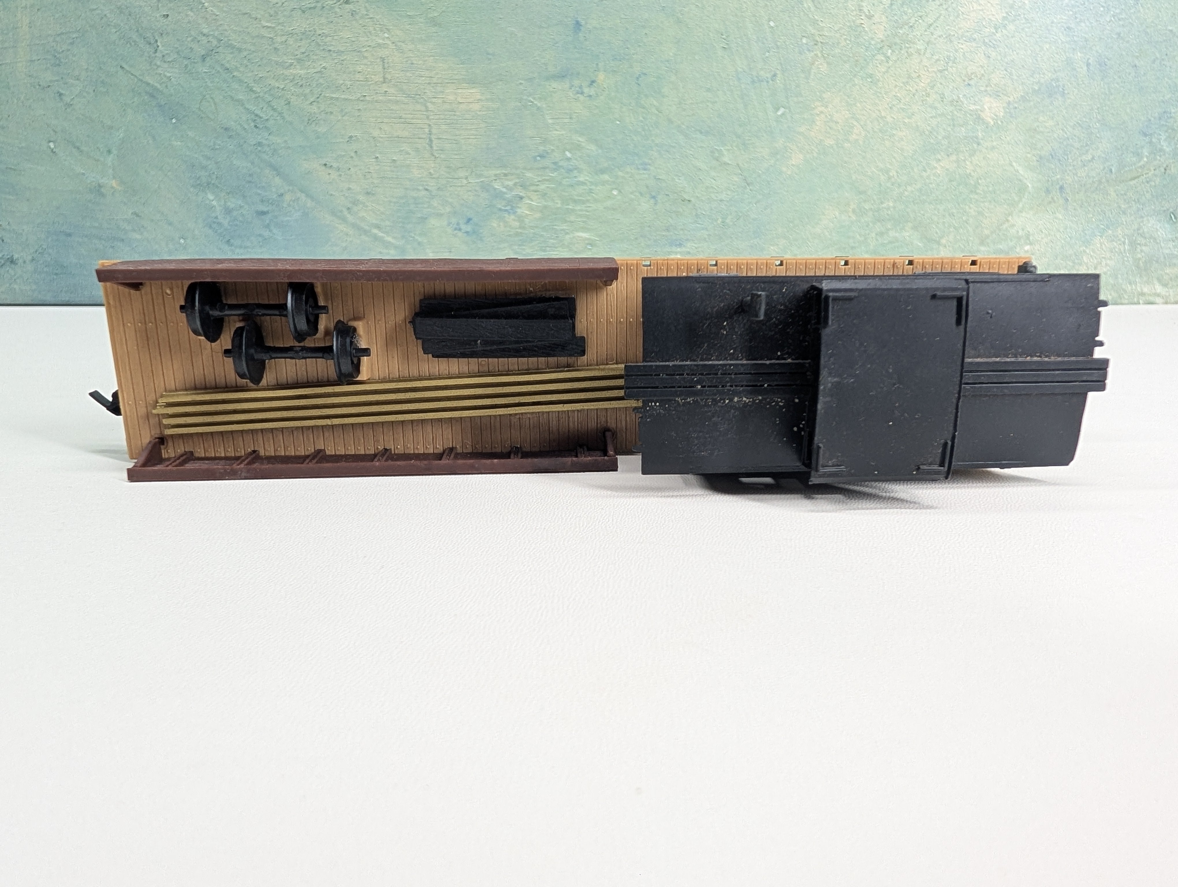 USED Tyco HO Scale MOW Boom Tender Flat Car w/ Brake Wheel! Santa Fe #932