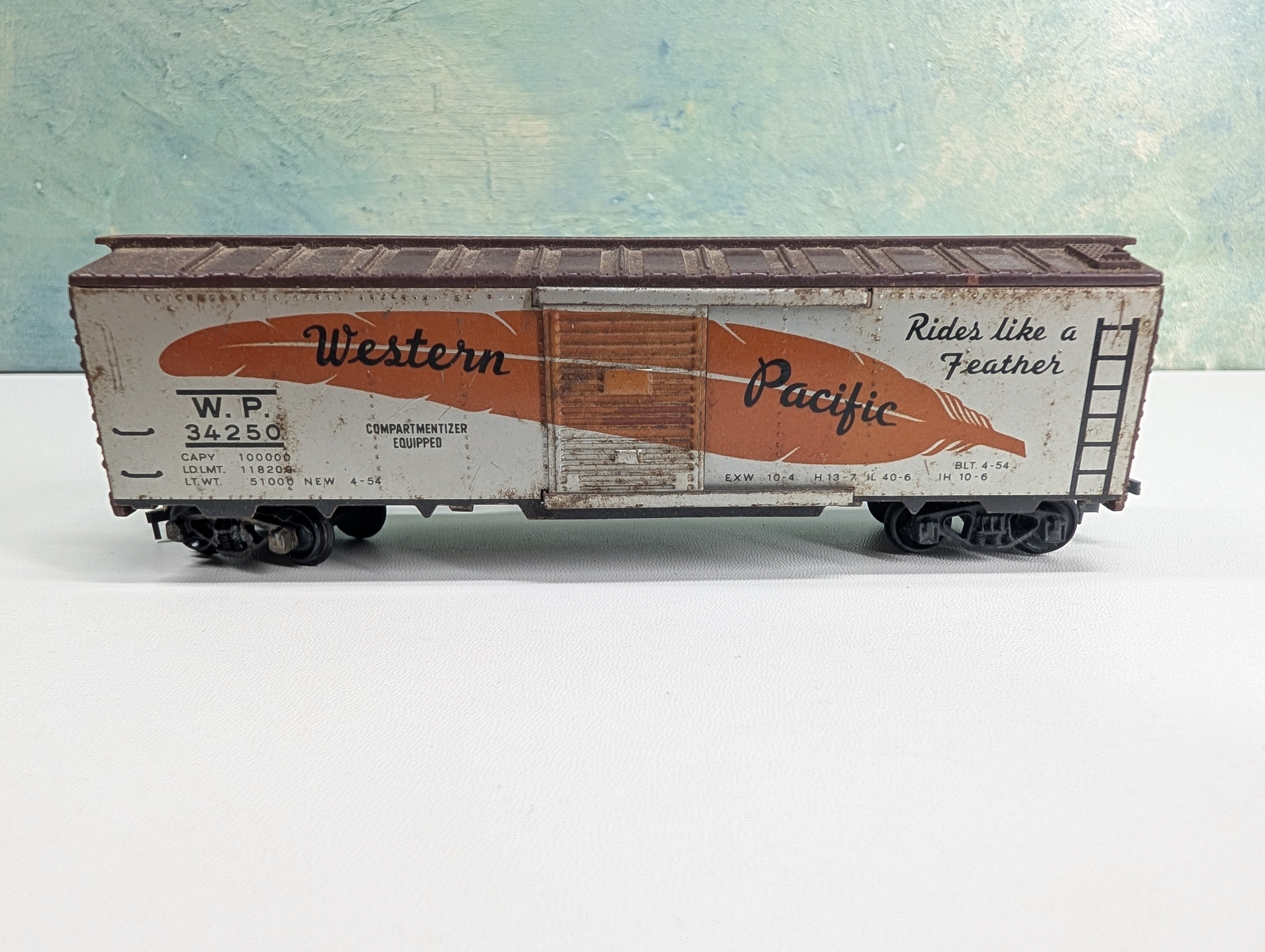 USED Fleischmann HO Scale 43' Box Car Western Pacific WP #34250