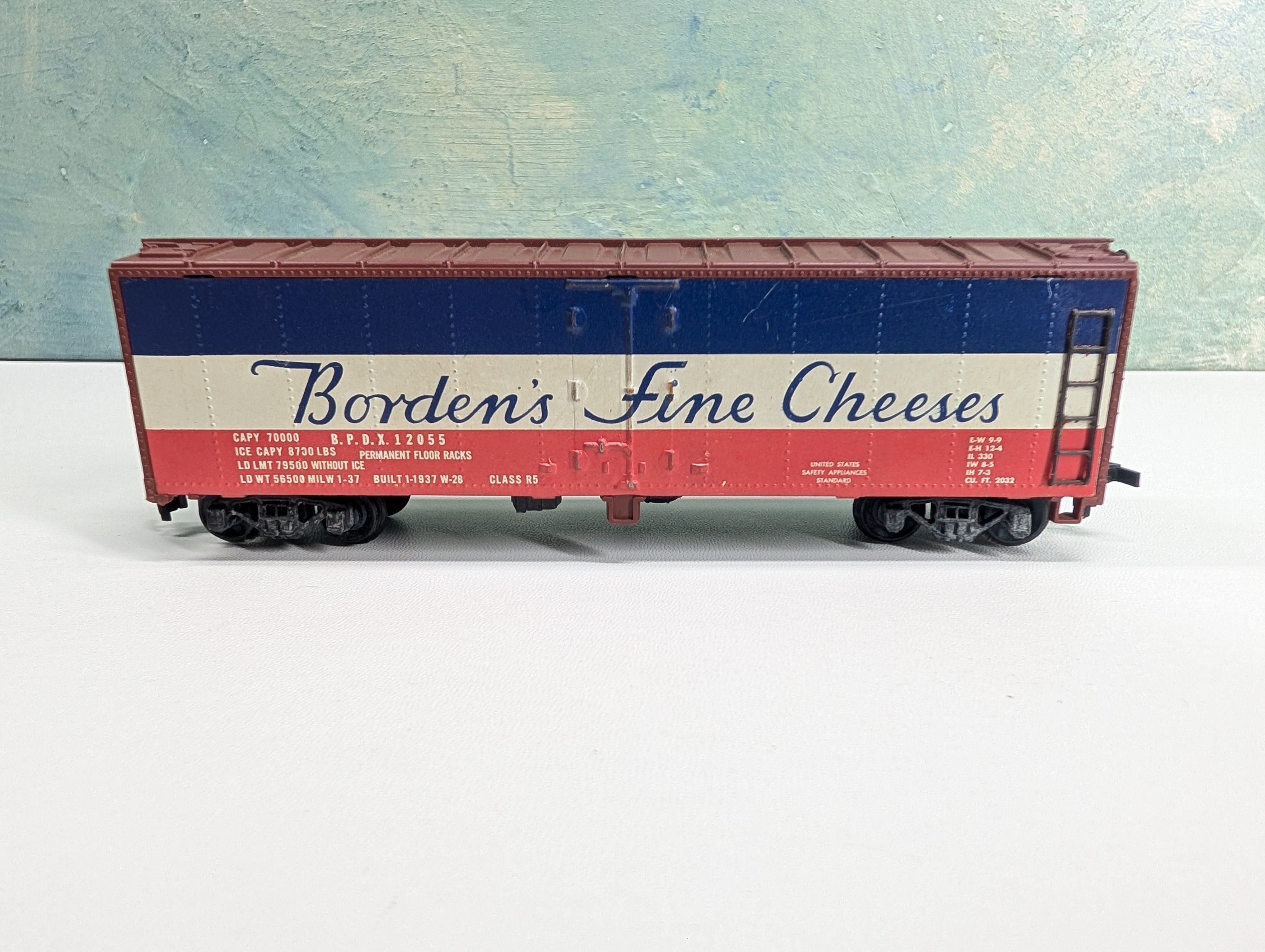 USED Mantua HO Scale 41' Reefer Box Car Borden's Fine Cheeses BPDX #12055