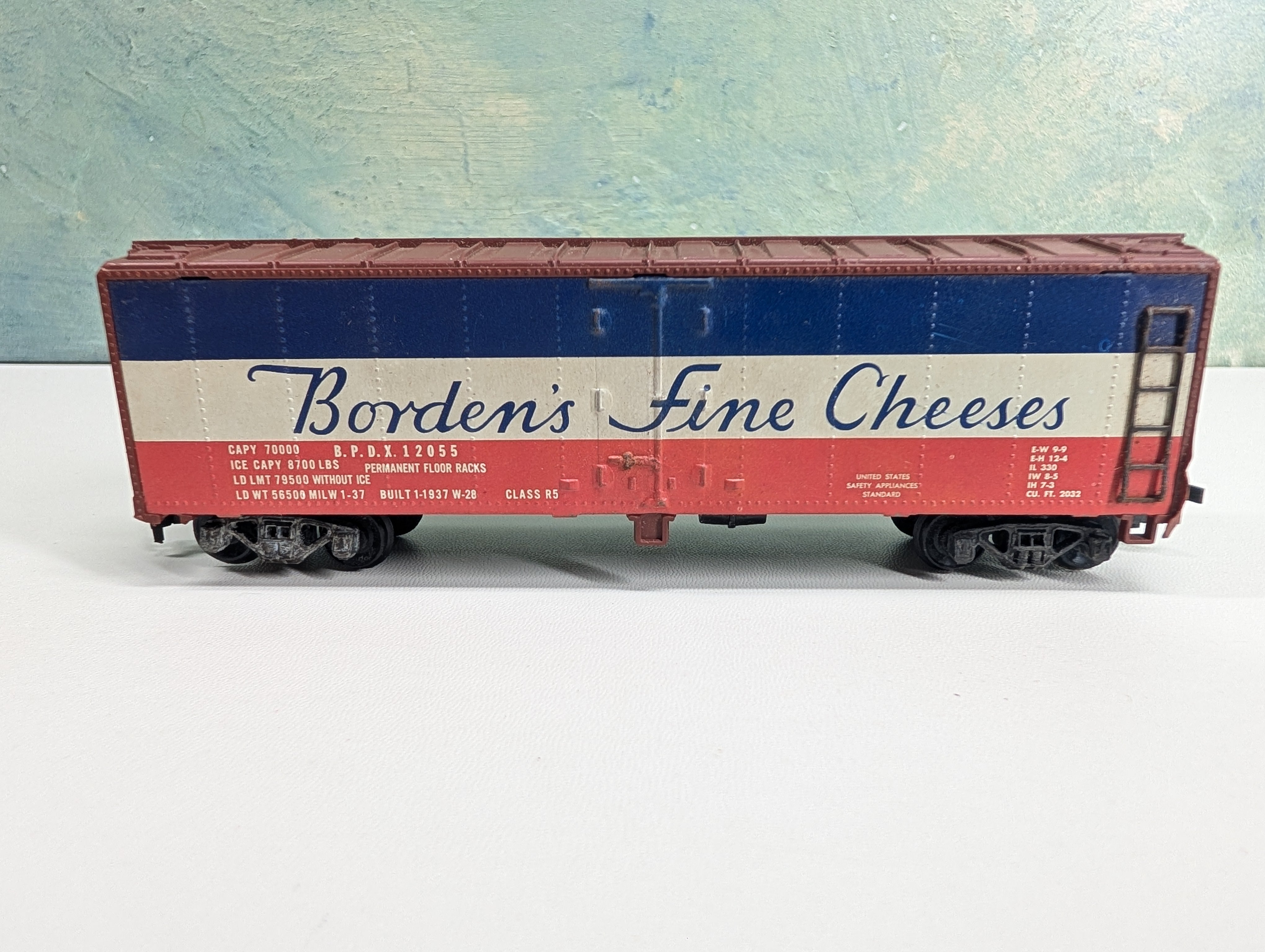 USED Mantua HO Scale 41' Reefer Box Car Borden's Fine Cheeses BPDX #12055