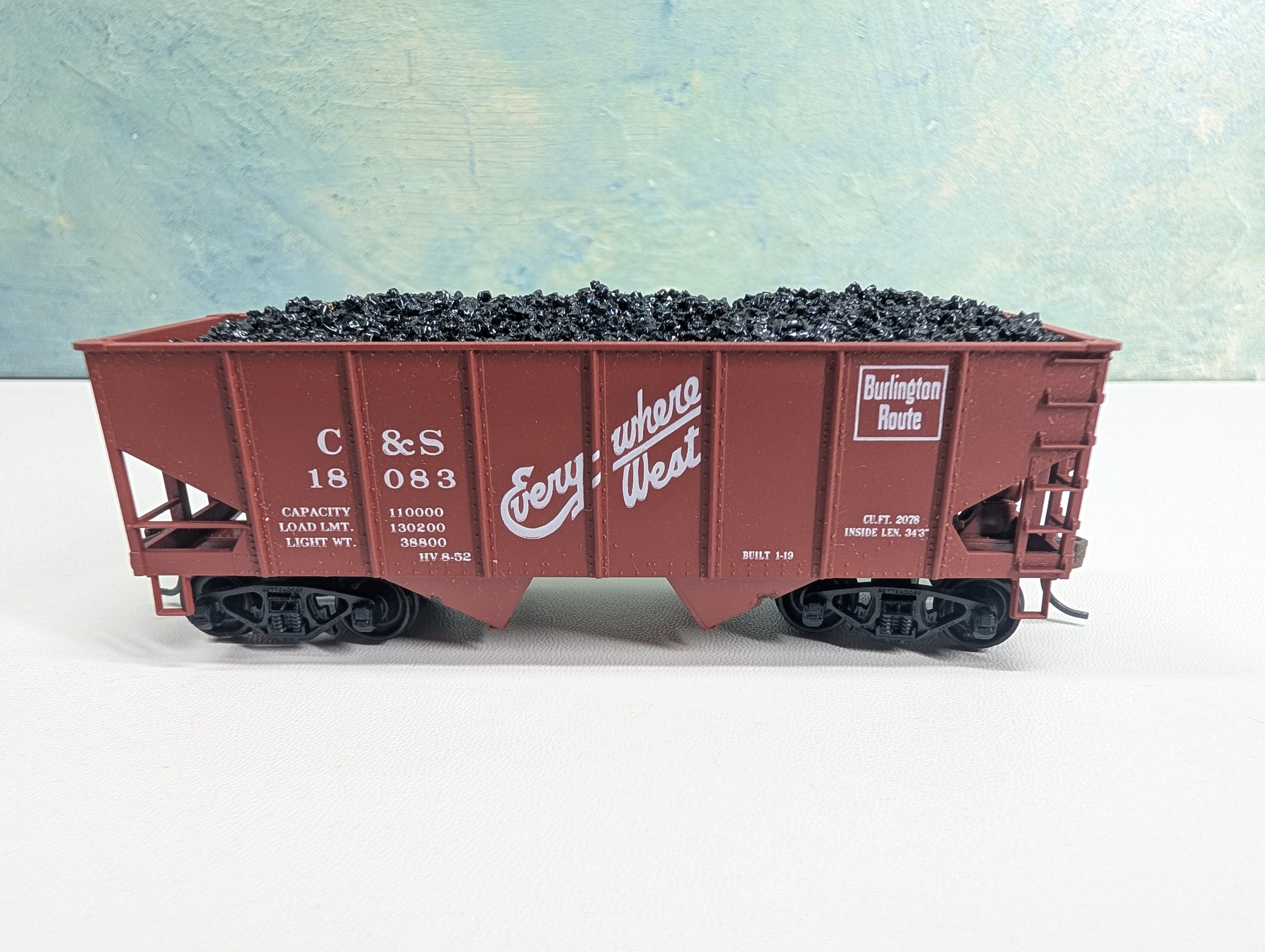 USED Accurail HO Scale 55 Ton 2 Bay Hopper Burlington C&S #18083 w/ Coal Load
