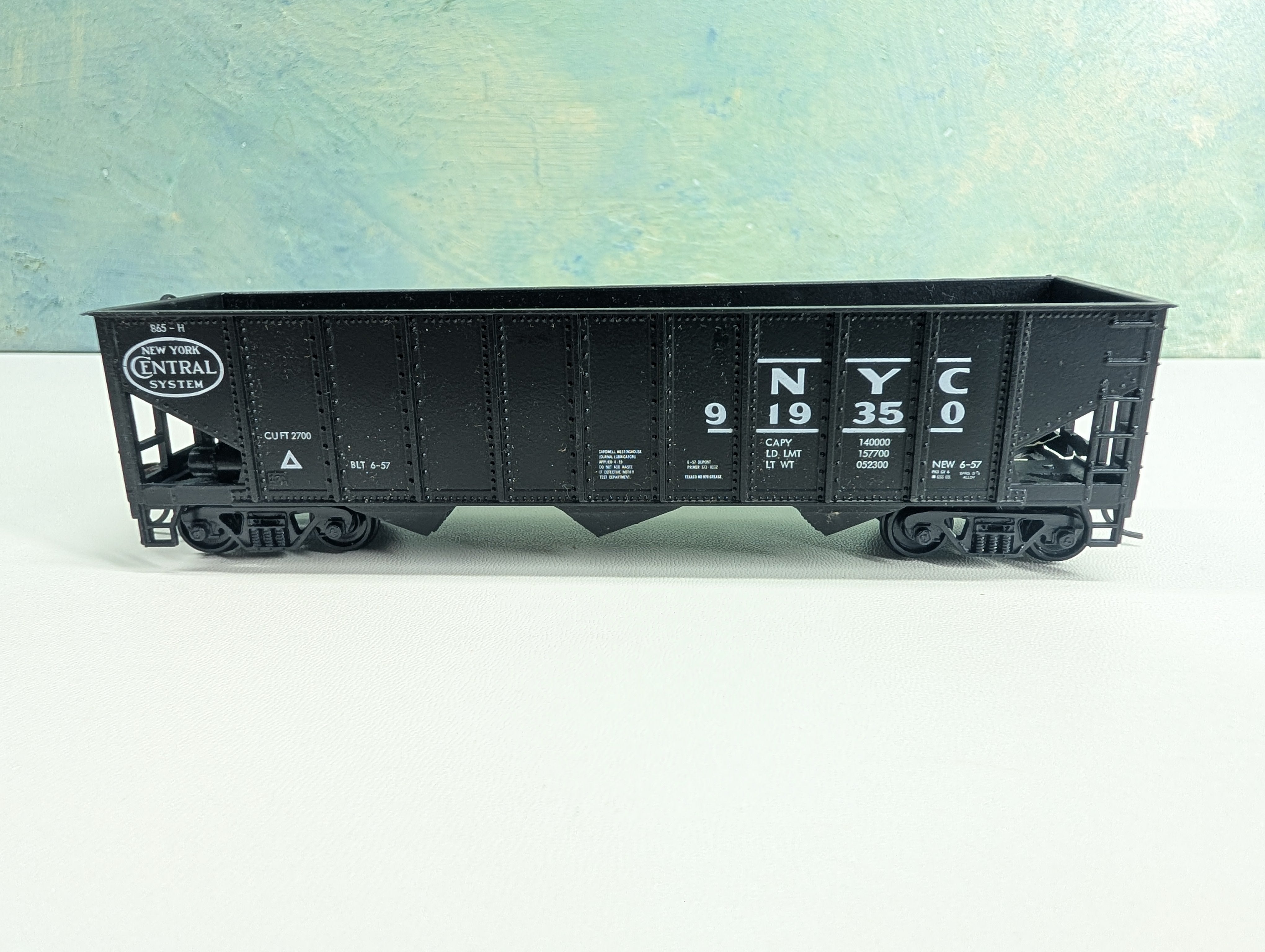 USED Roundhouse HO Scale 70 Ton 3 Bay Hopper New York Central NYC #919350
