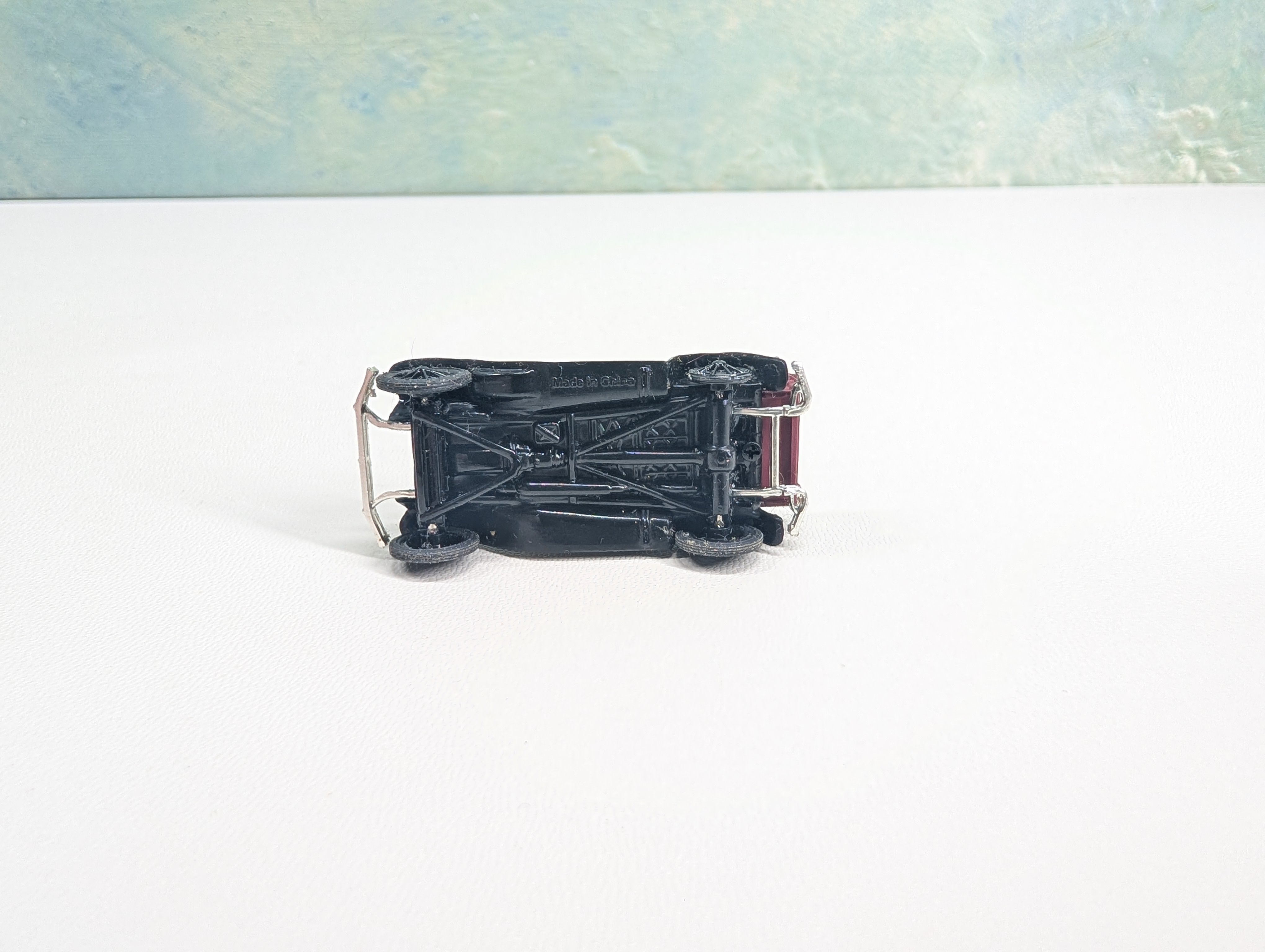 USED Athearn 26421 HO Scale Ford Model A Pick-Up Truck, Burgundy