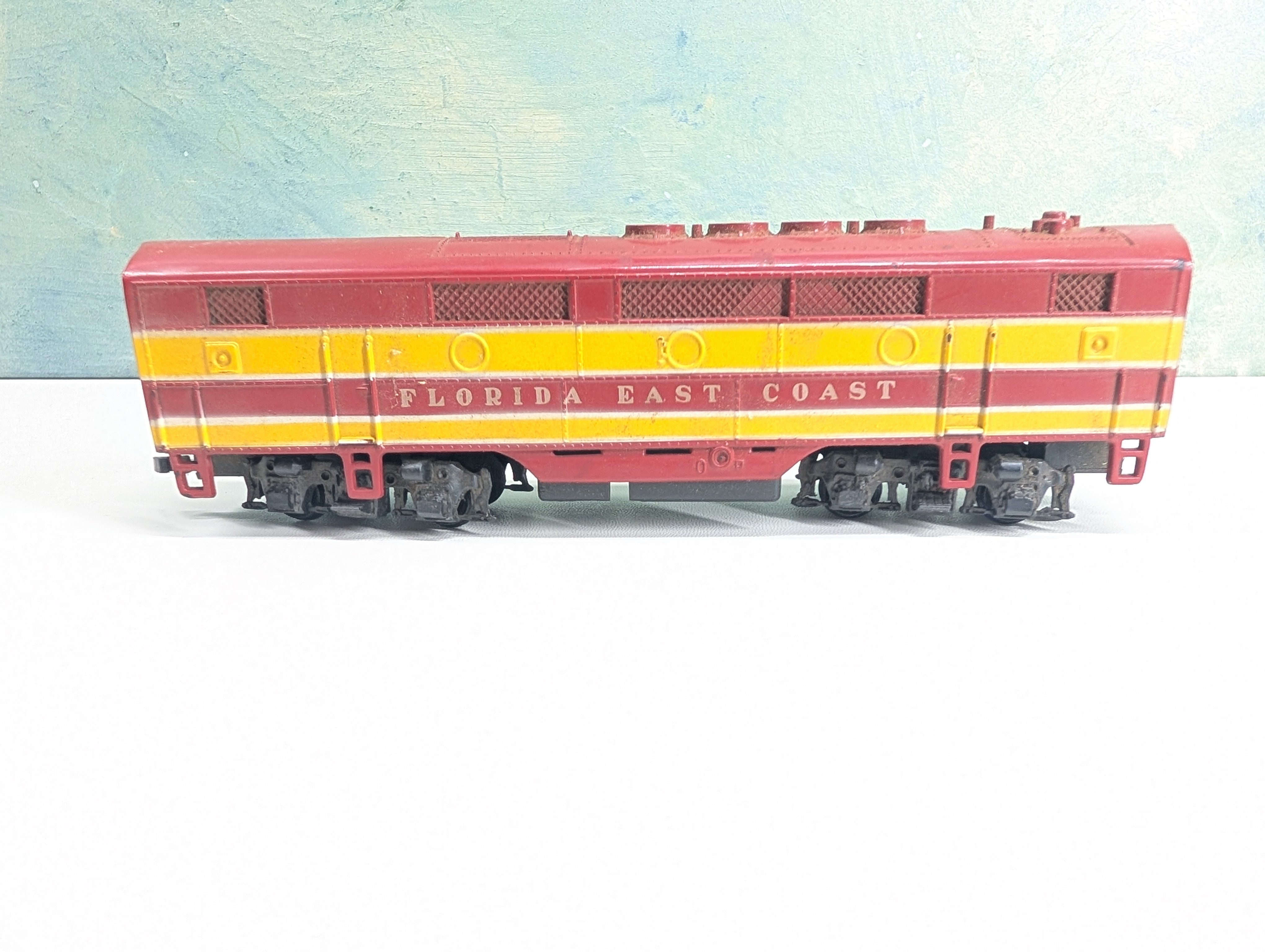 USED Athearn HO Scale Unpowered B Unit Florida East Coast