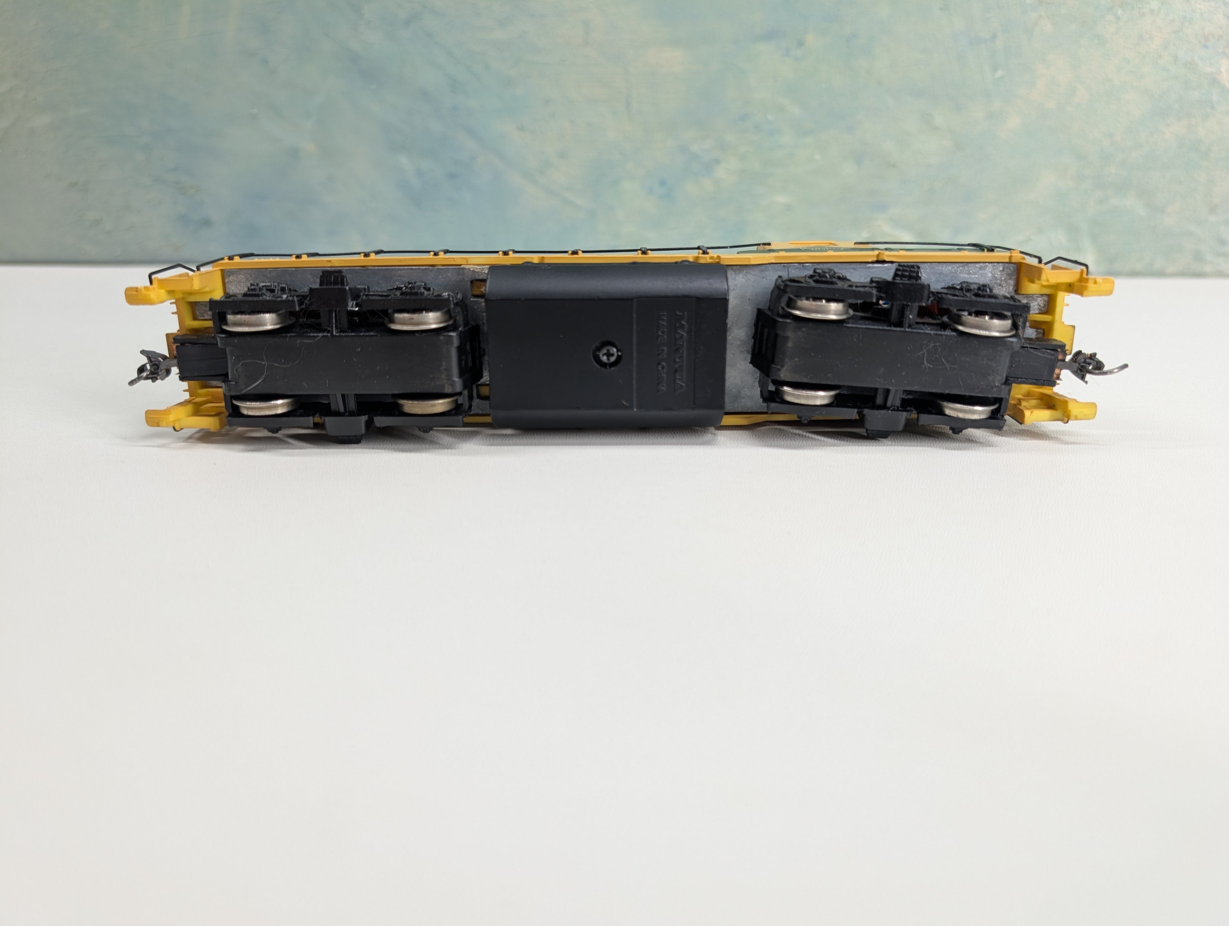 USED Mantua HO Scale GP-20 Diesel Locomotive Reading #5201 Runs Great! DC