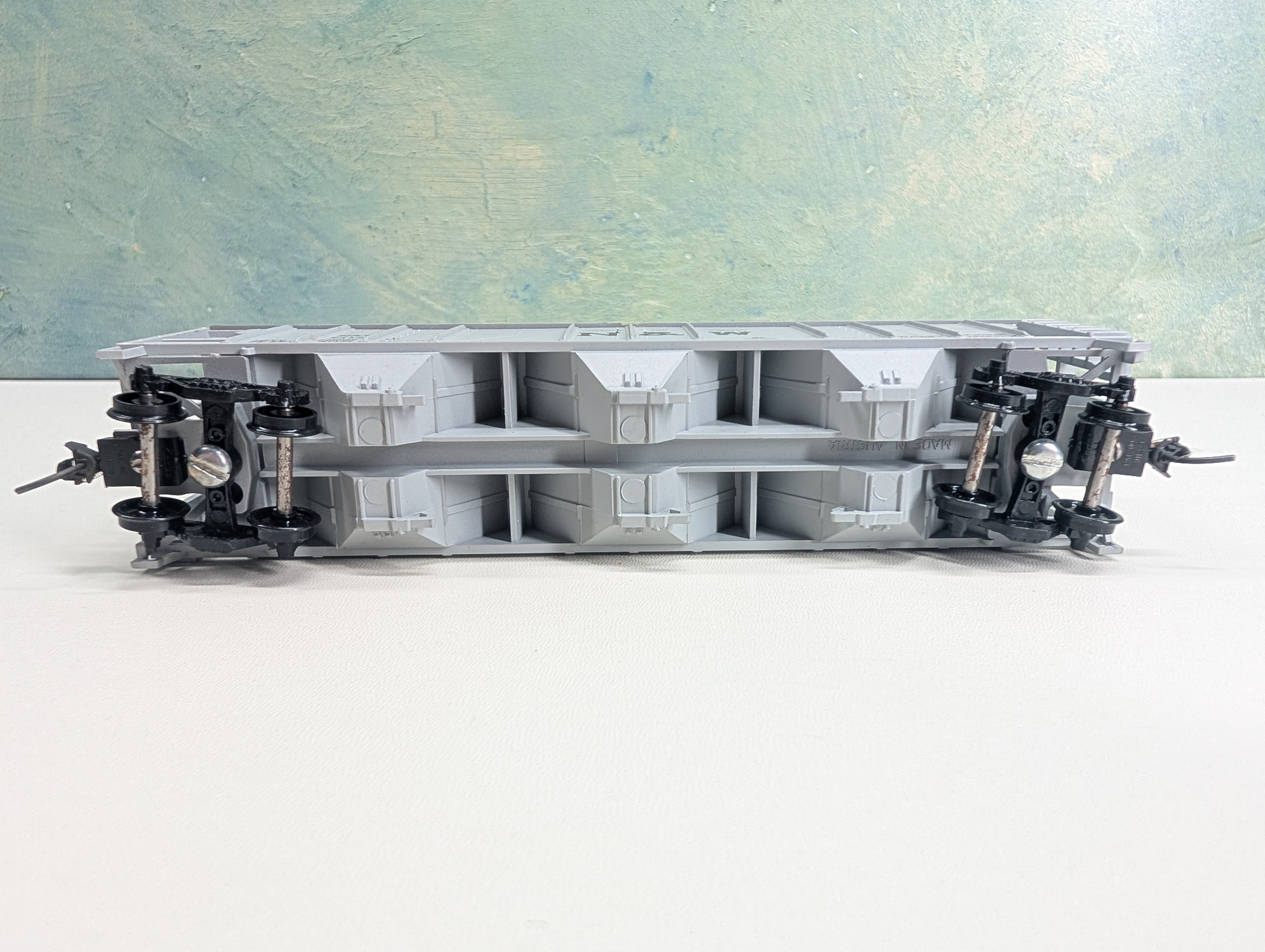 USED HO Scale 3 Bay Covered Hopper Norfolk & Western N&W #71151