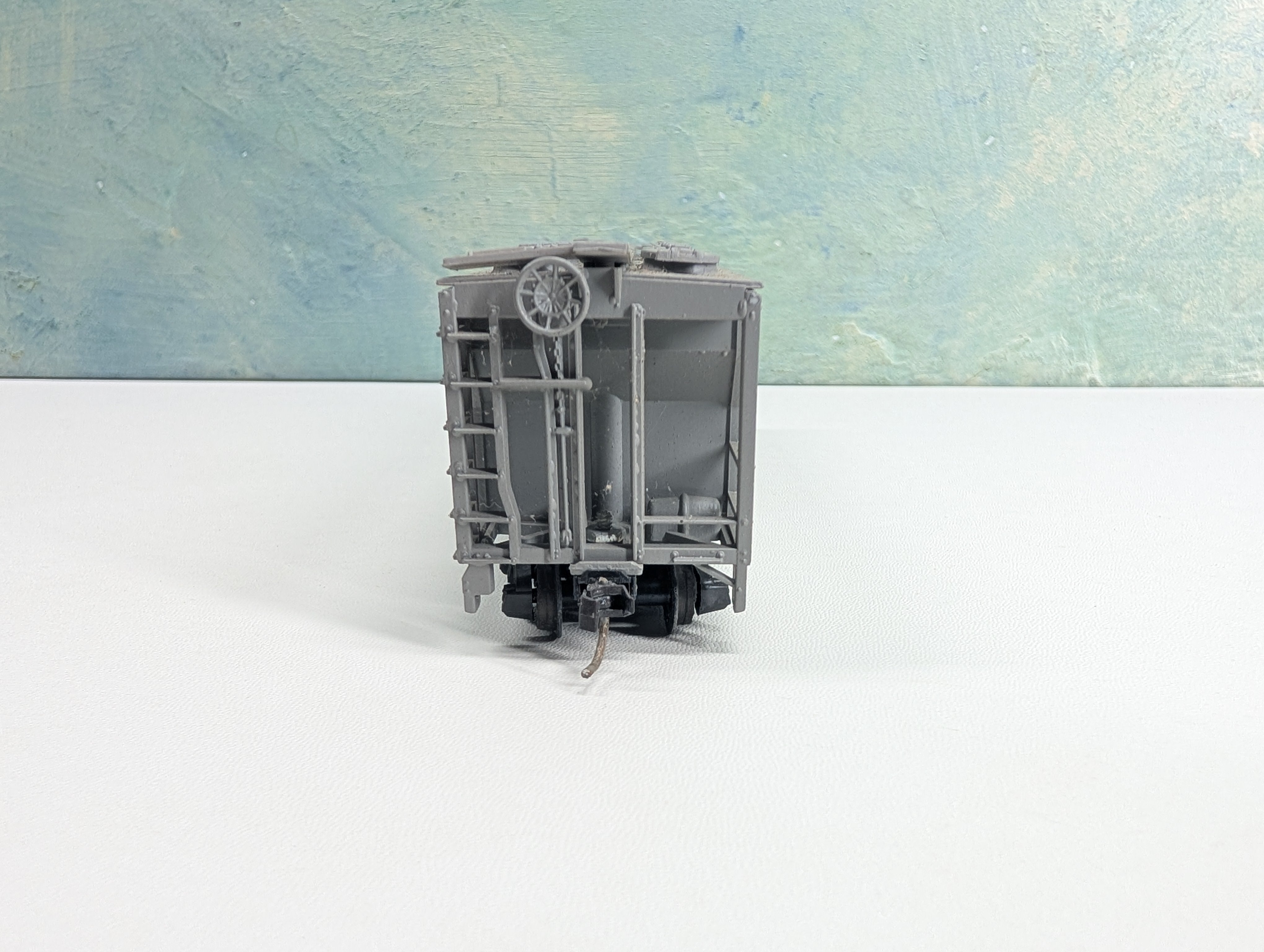 USED HO Scale 3 Bay Covered Hopper Norfolk & Western N&W #76560