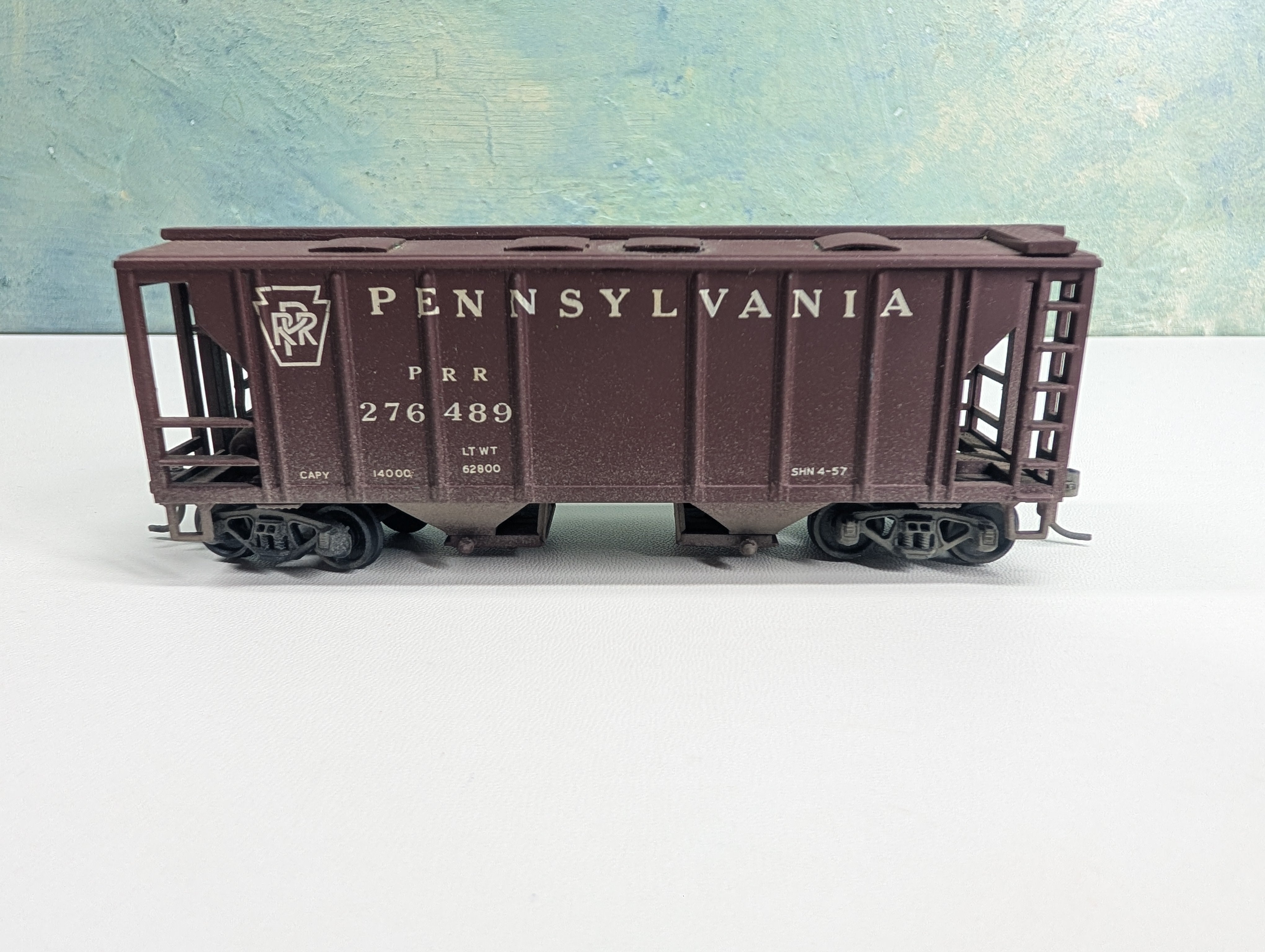 USED Roundhouse HO Scale 2 Bay Covered Hopper Pennsylvania PRR #276489 Weathered