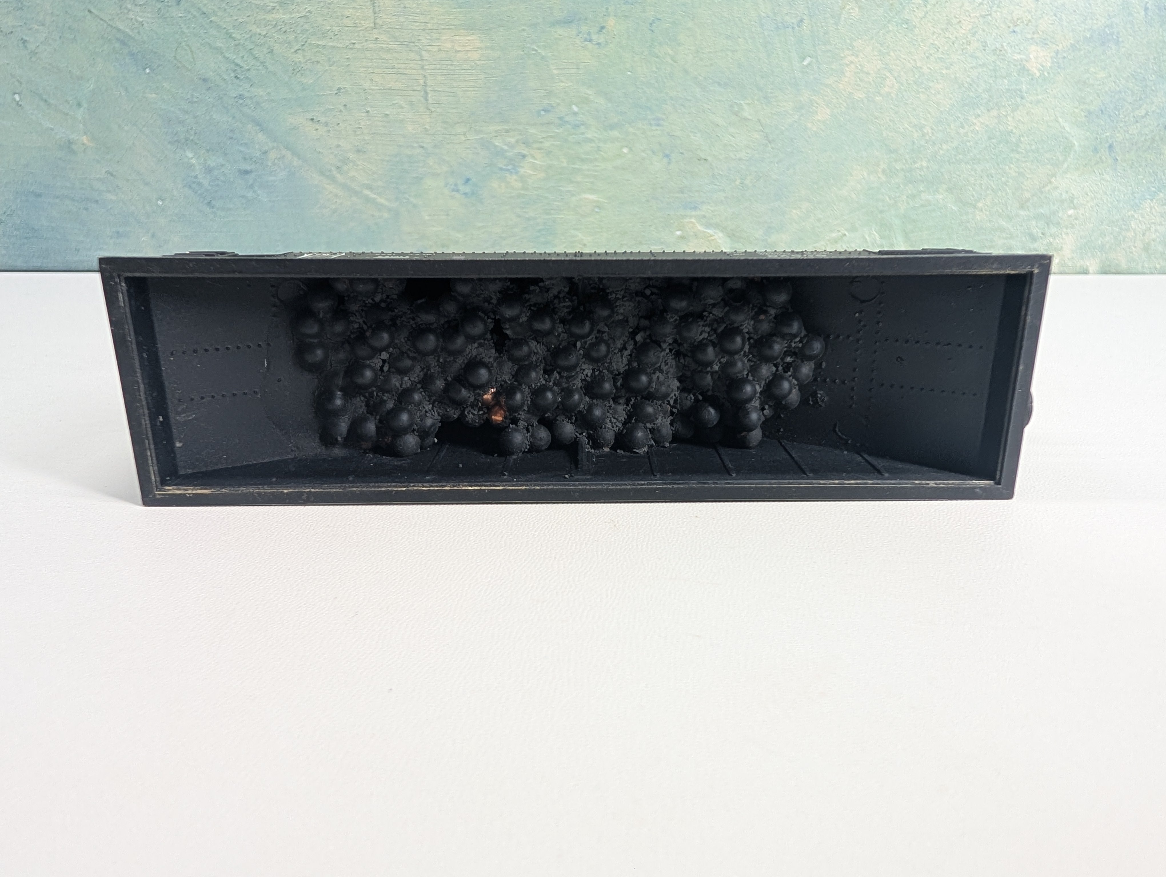 USED HO Scale 2 Bay Hopper CNJ #65528 Metal Wheels, Weathered