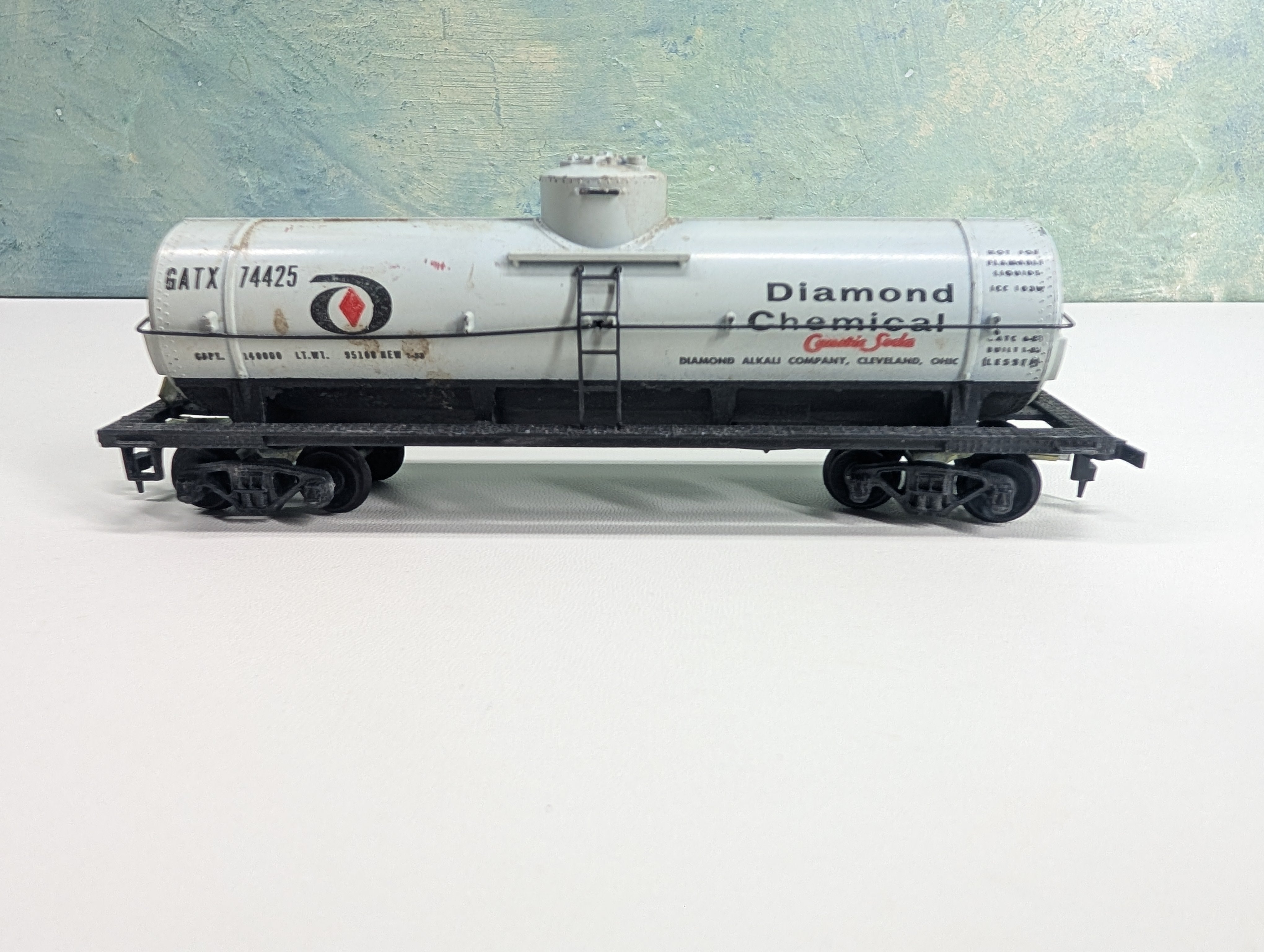 USED Mantua HO Scale Single Dome Tank Car Diamond Chemical GATX #74425