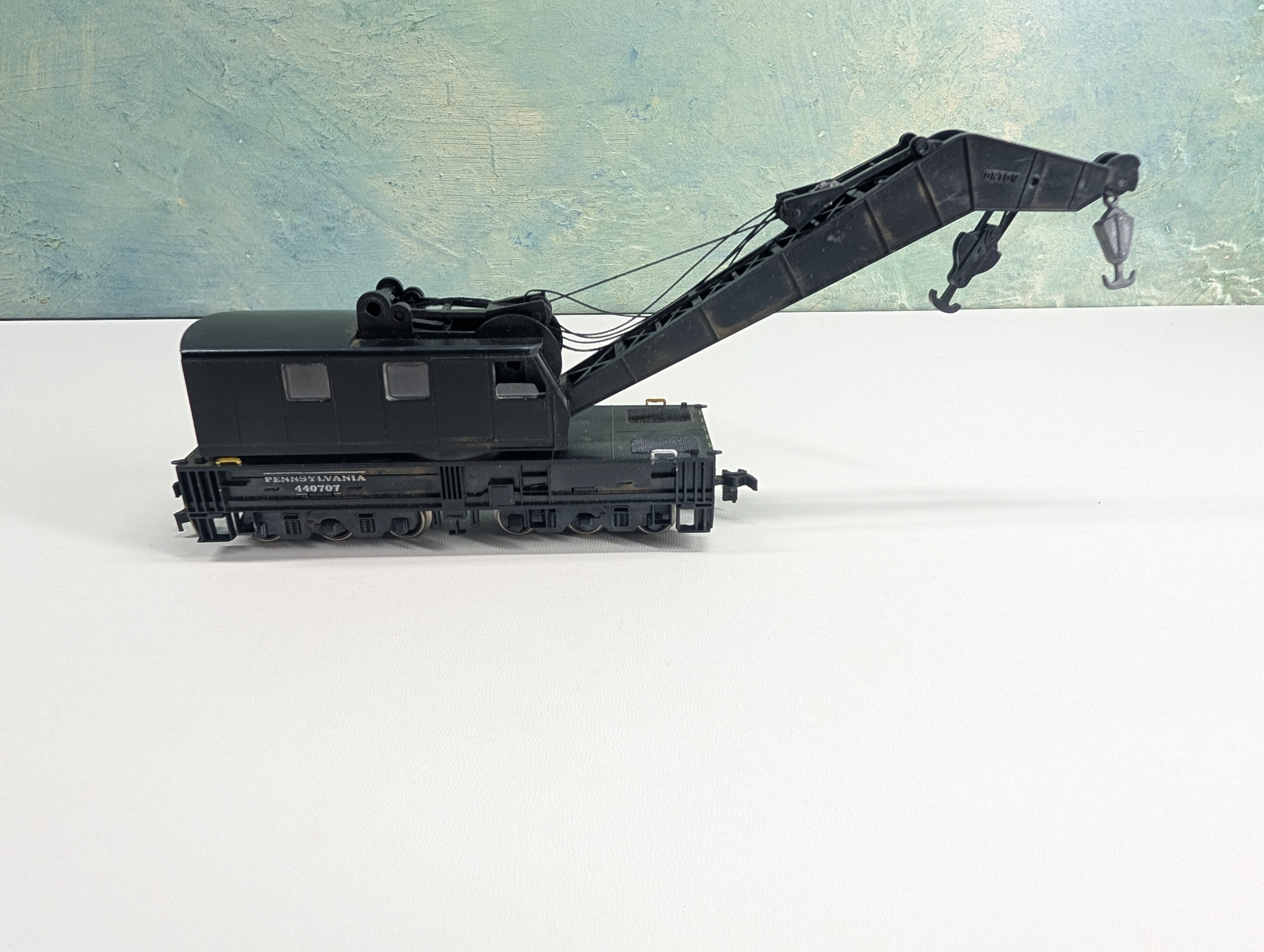 USED AHM HO Scale Wrecking Crane Pennsylvania PRR #440707