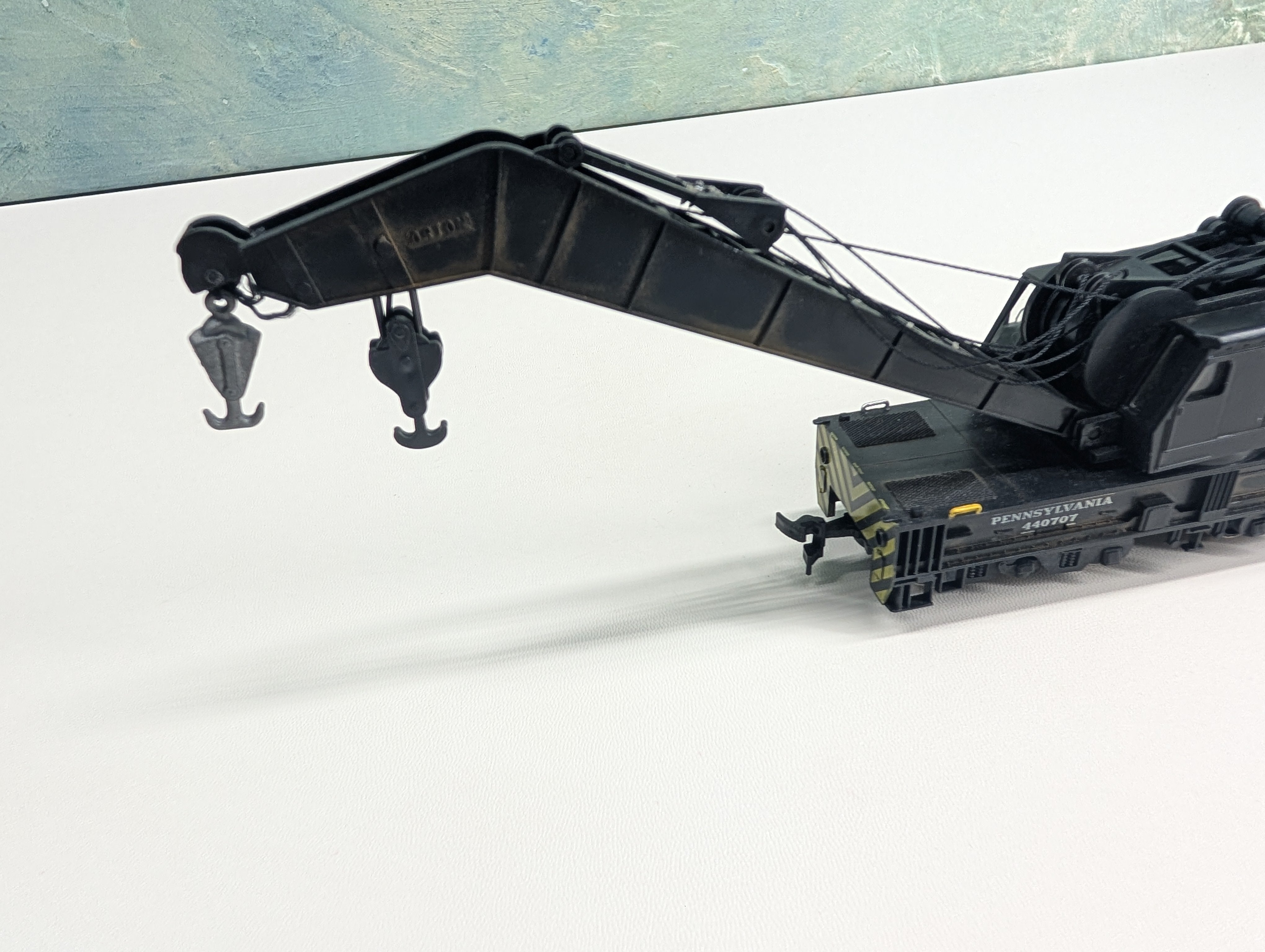USED AHM HO Scale Wrecking Crane Pennsylvania PRR #440707