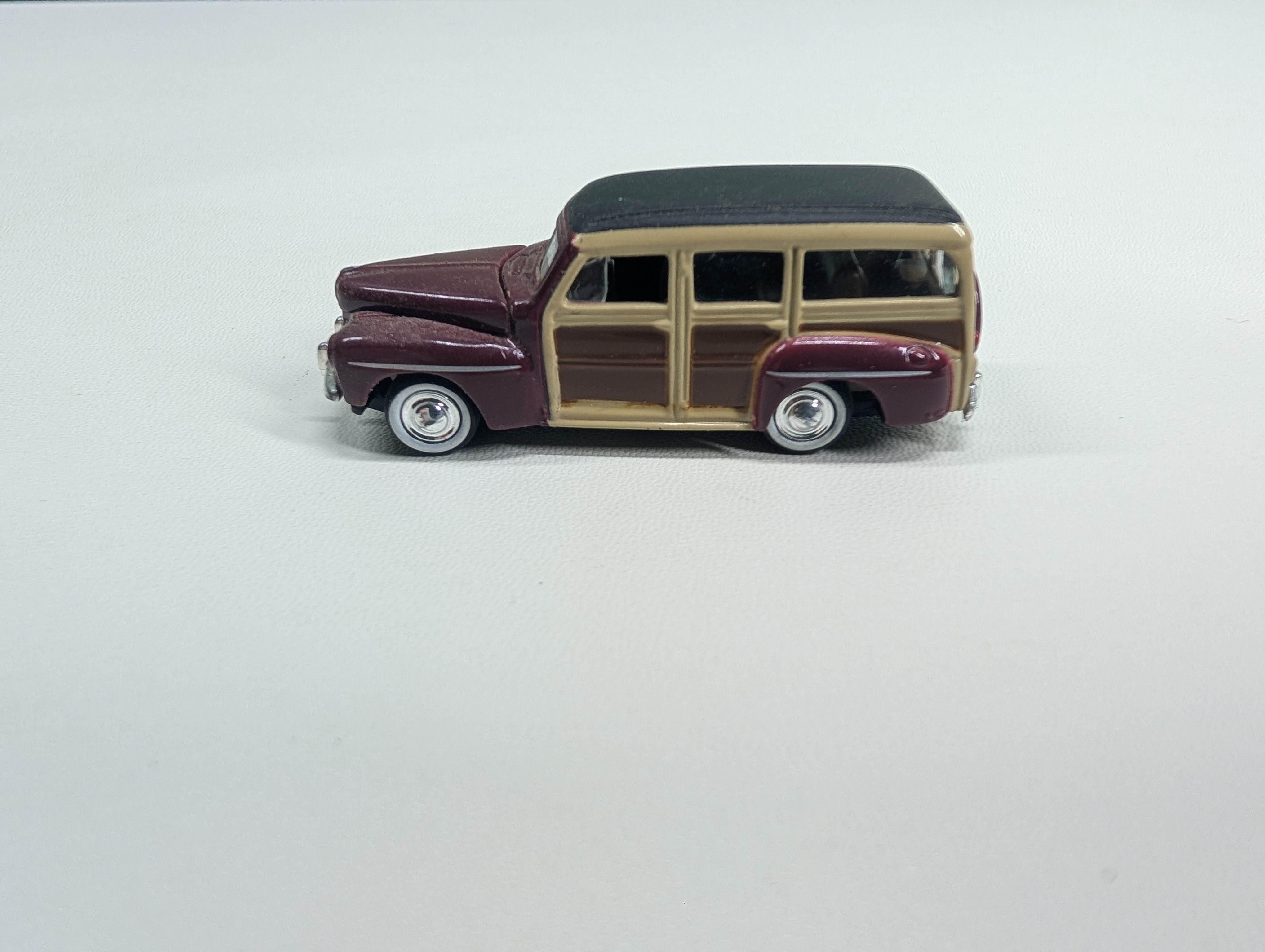 USED Classic Metal Works HO Scale 1940 Ford Woodie