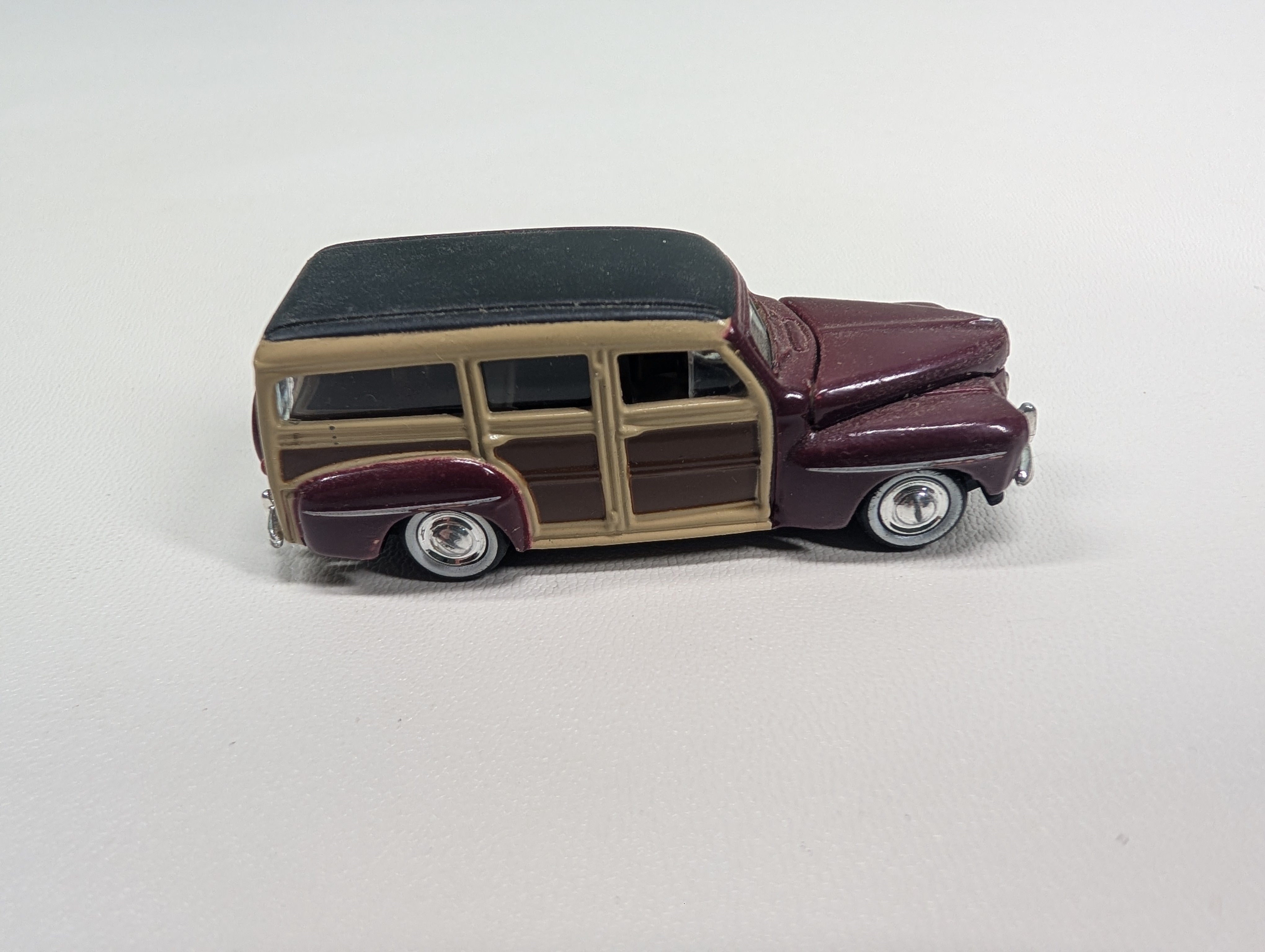 USED Classic Metal Works HO Scale 1940 Ford Woodie