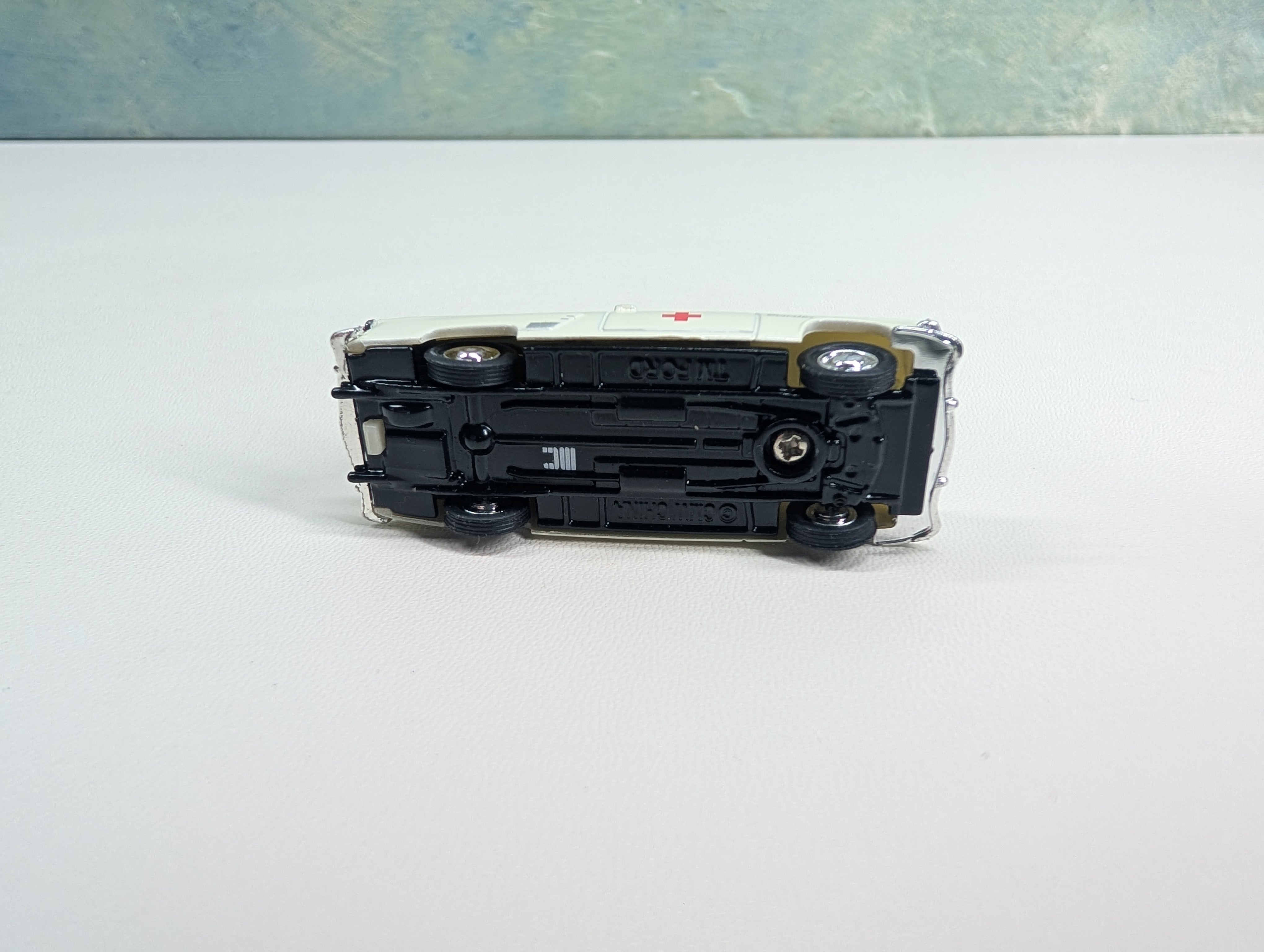 USED Classic Metal Works HO Scale 1953 Ford Courier Sedan Delivery Ambulance