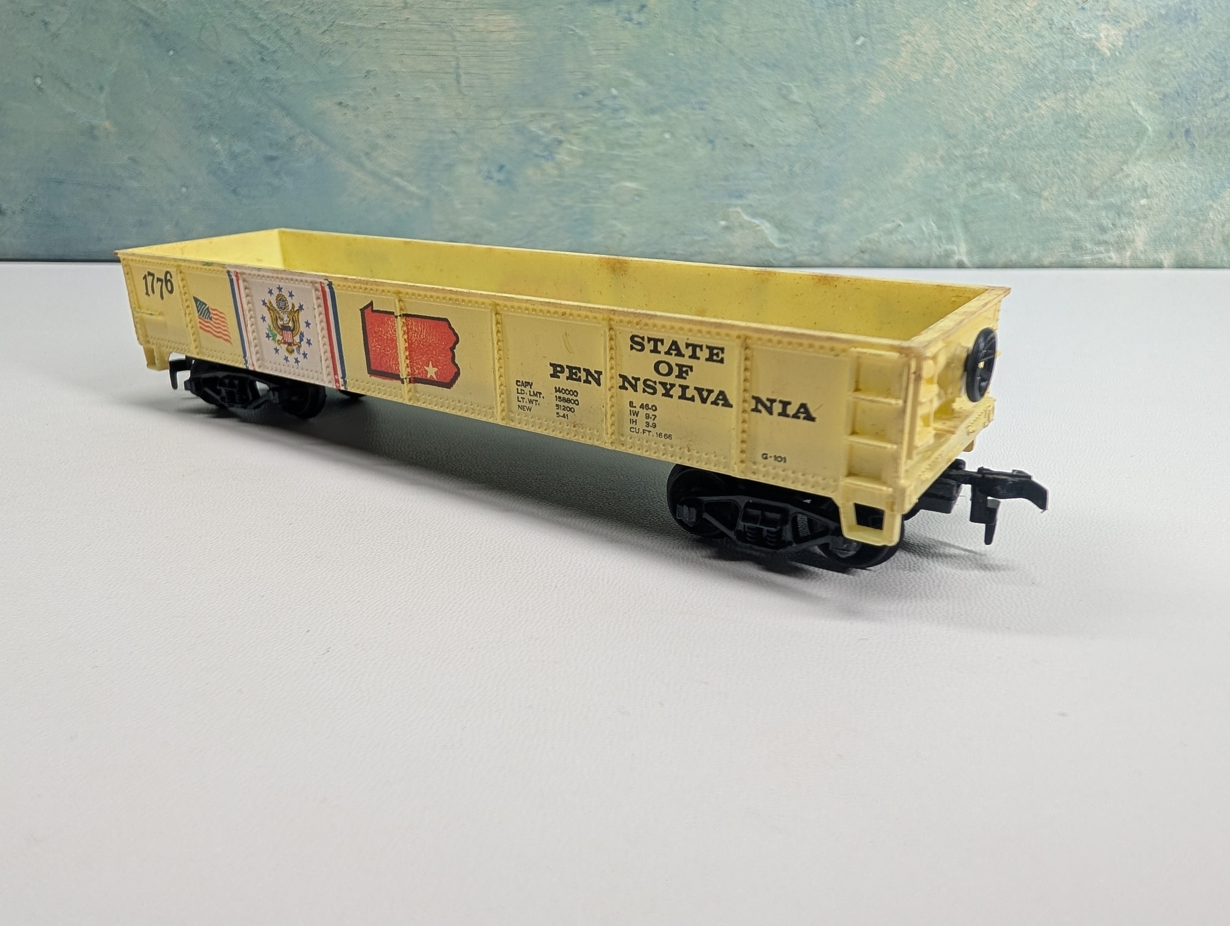 USED HO Scale 40' State Gondola Pennsylvania #1776