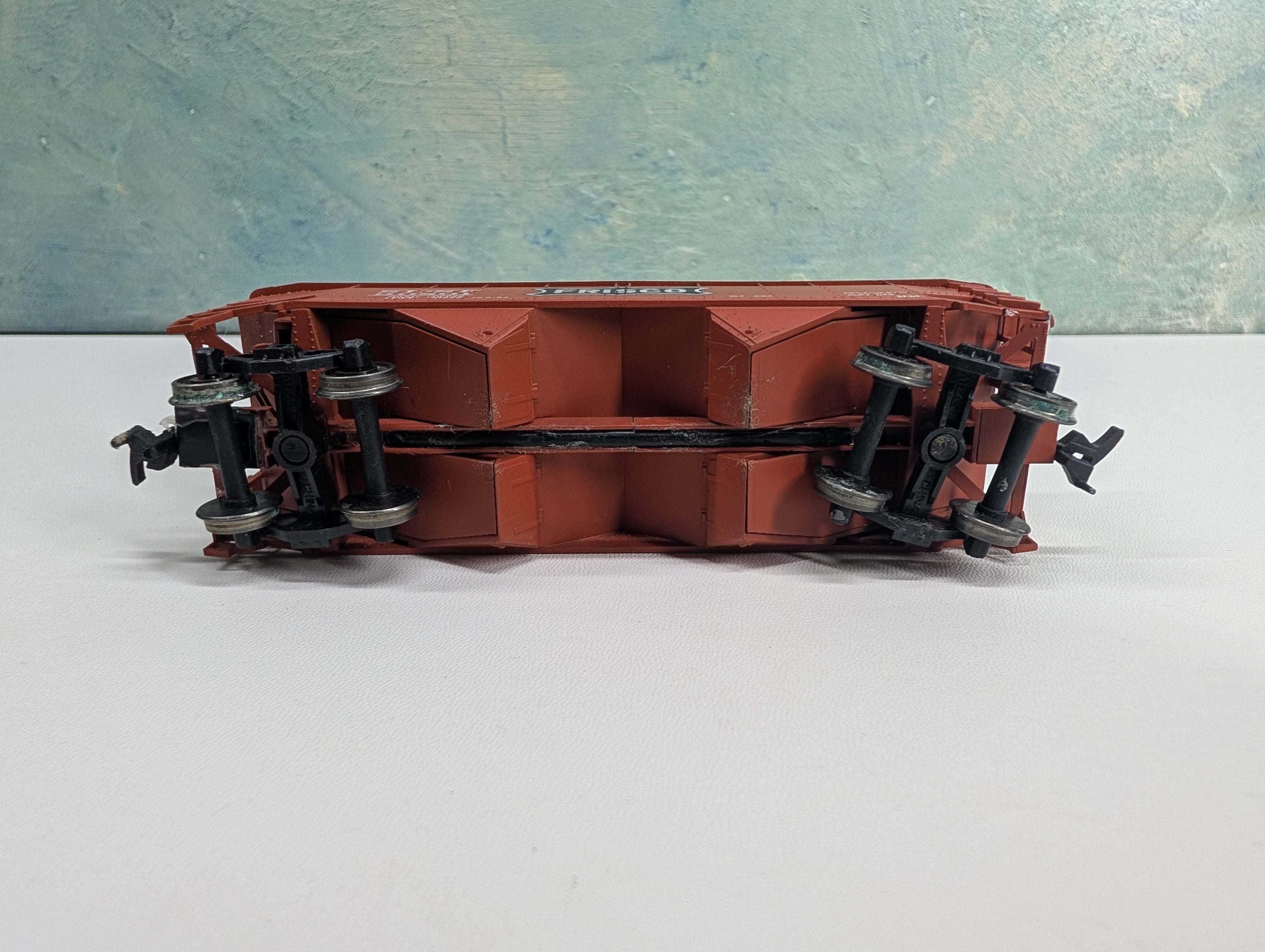 USED Atlas HO Scale 2 Bay Offset Side Hopper Frisco SL-SF #90801 Metal Wheels