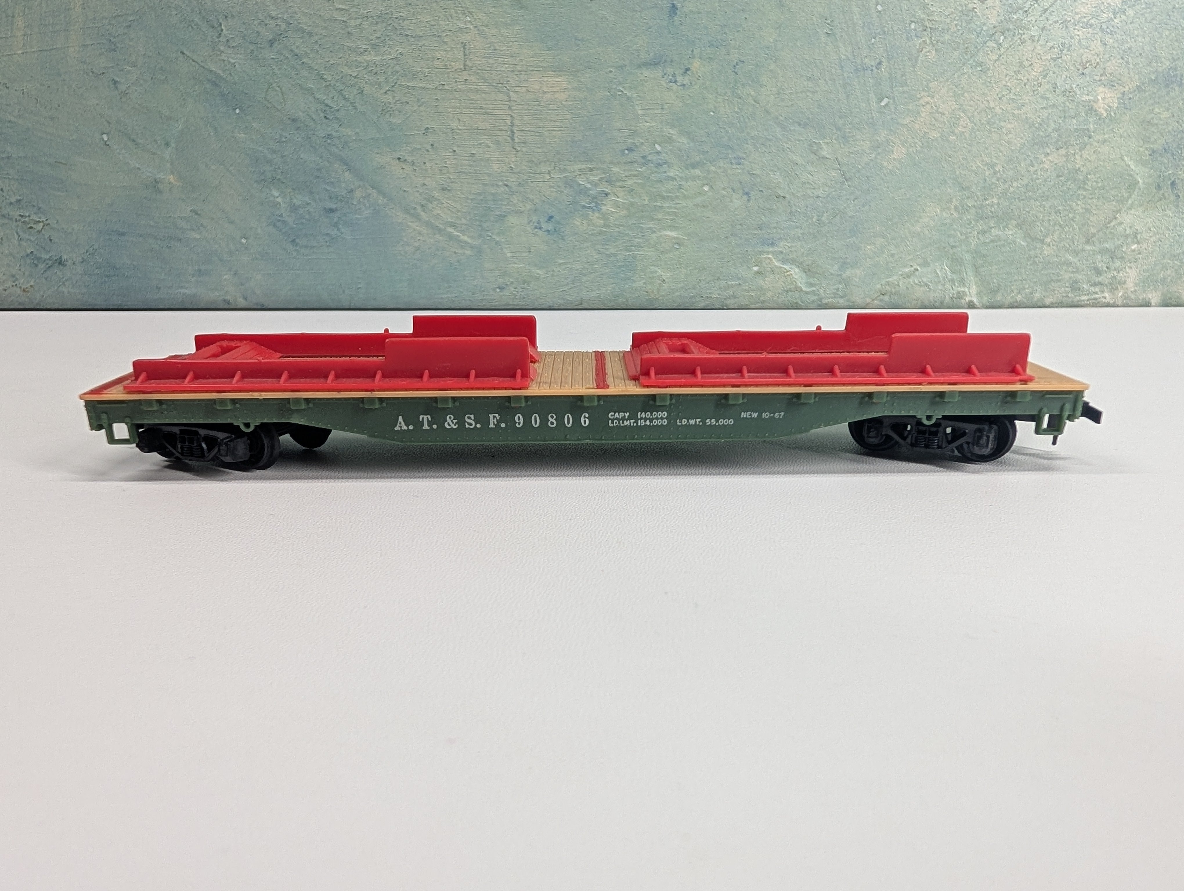 USED Mantua HO Scale 50' Flat Car w/ 2 Trailers Santa Fe ATSF #90806