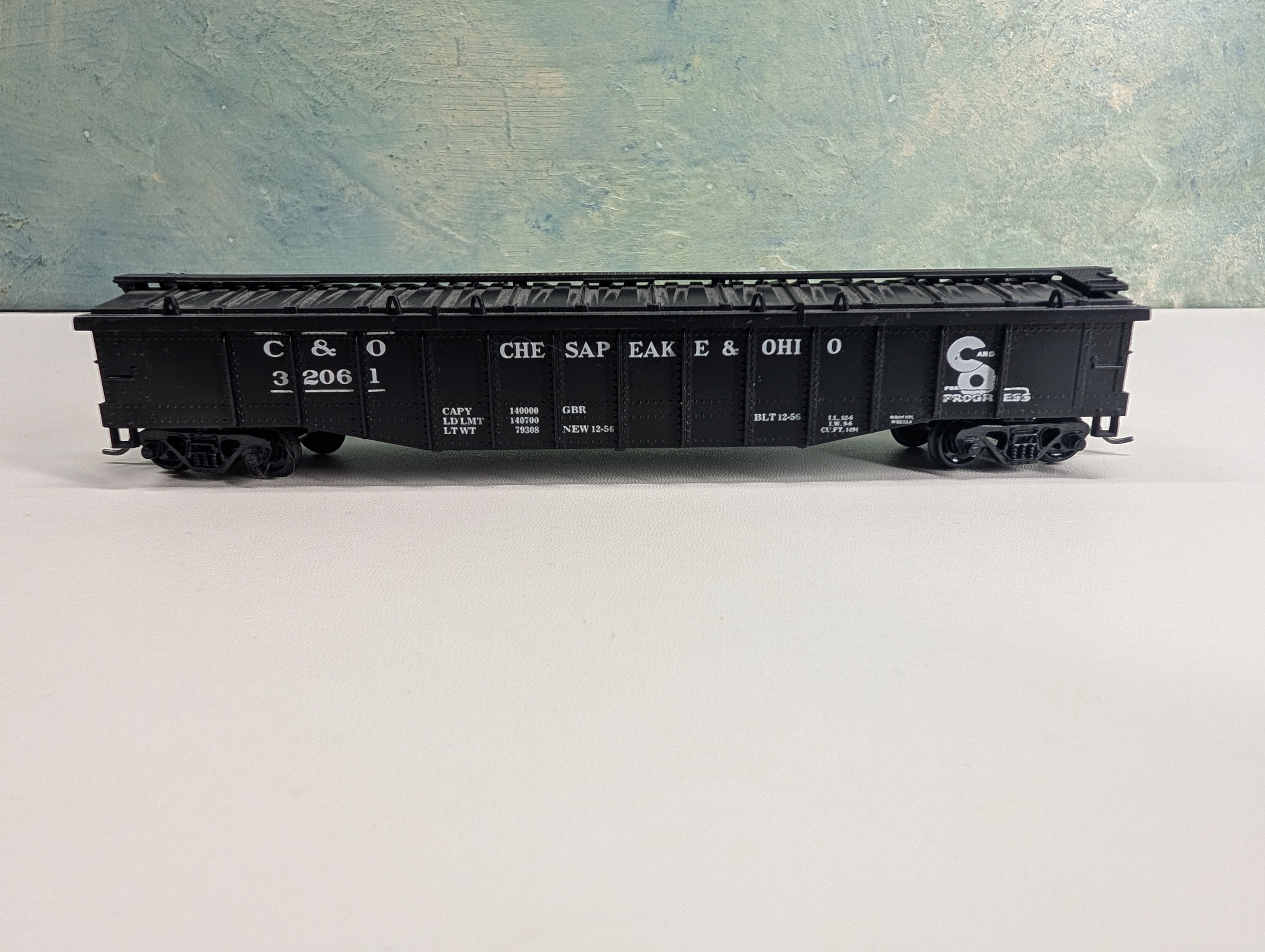 USED Athearn HO Scale 50' Covered Gondola Chesapeake and Ohio C&O #32061