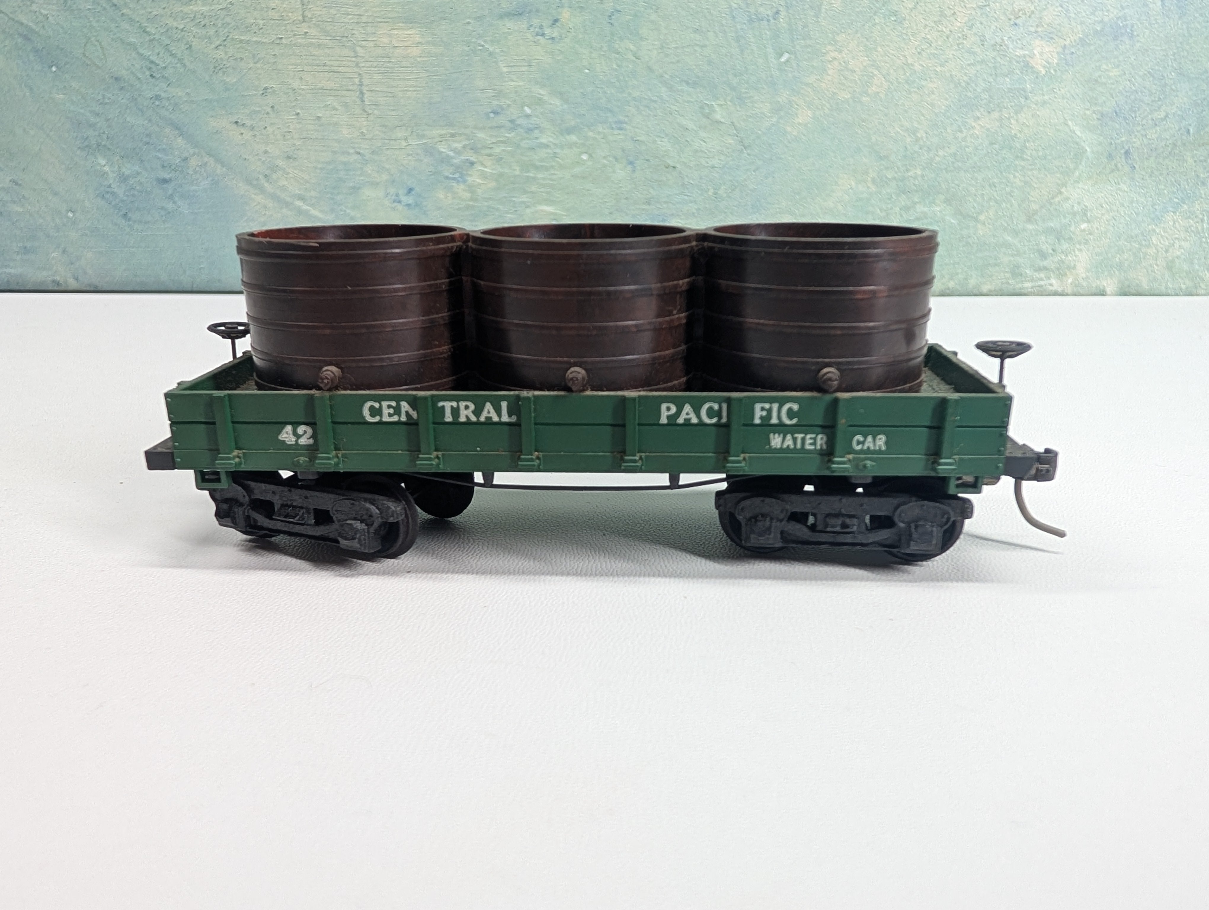 USED Mantua HO Scale 1860 Water Car Central Pacific #42