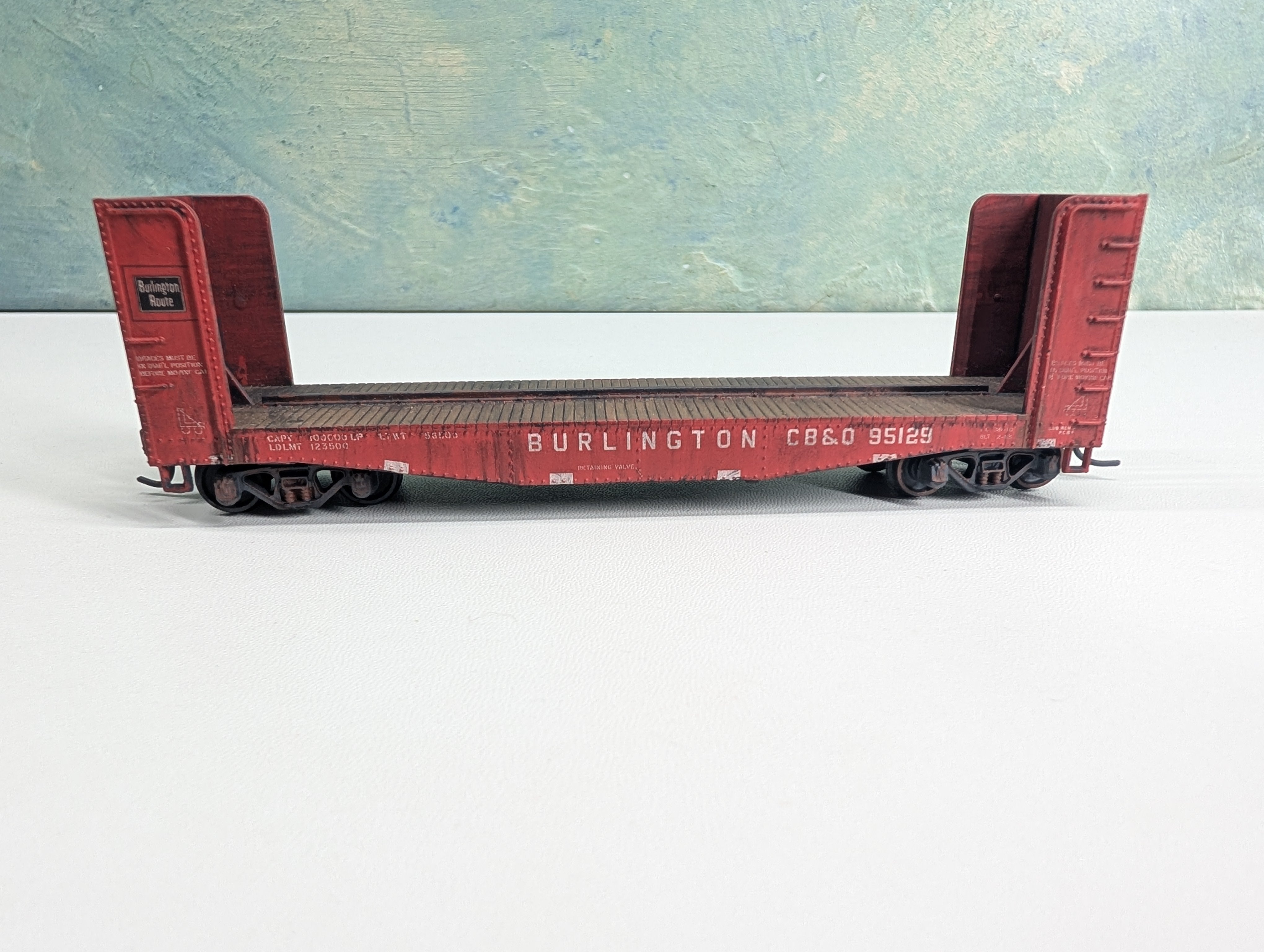 USED Athearn HO Scale 41' Bulkhead Flat Car Burlington CB&Q #95129 Weathering