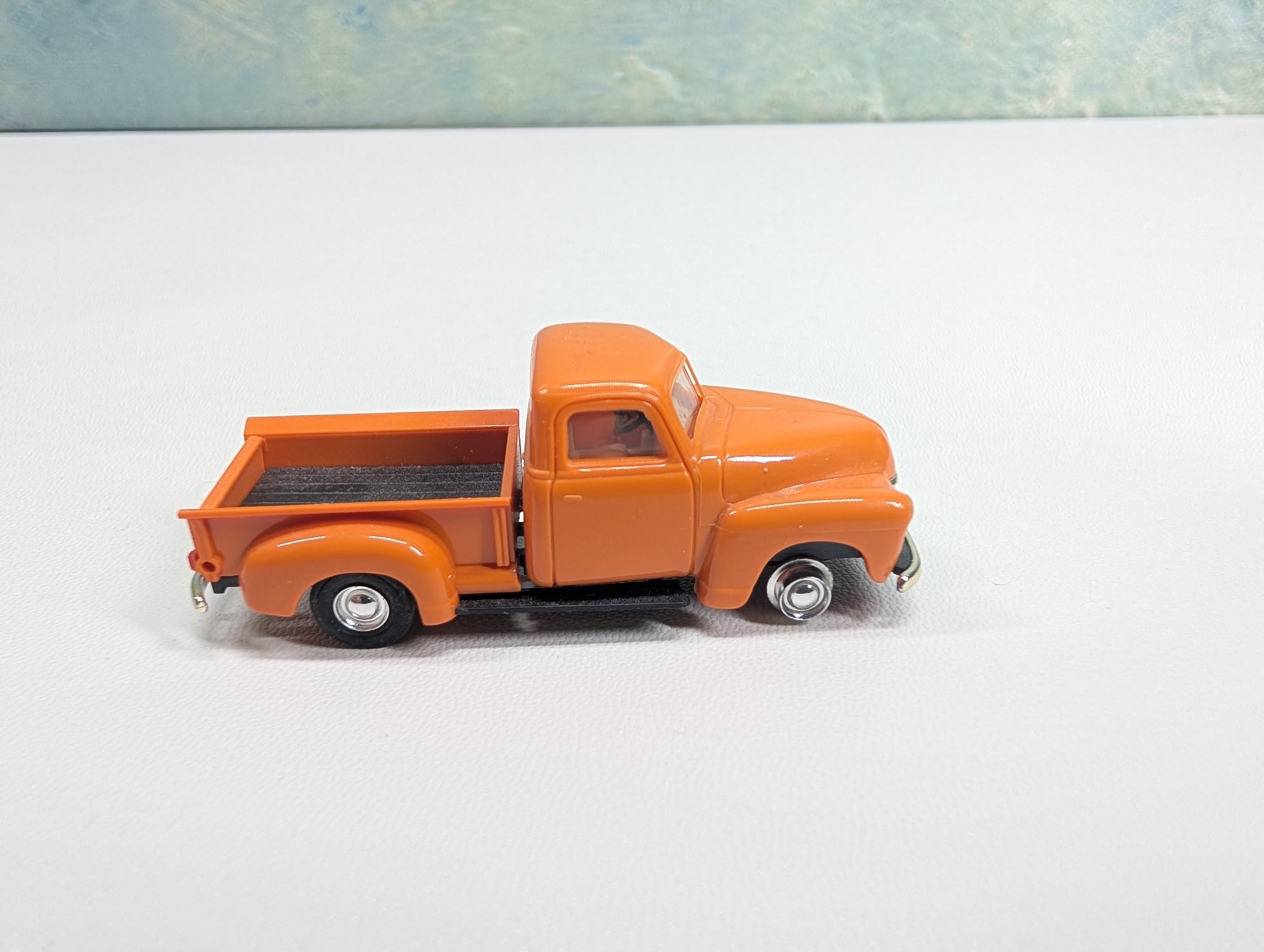 USED Busch HO Scale 1950 Chevy Pick-Up Truck, Orange
