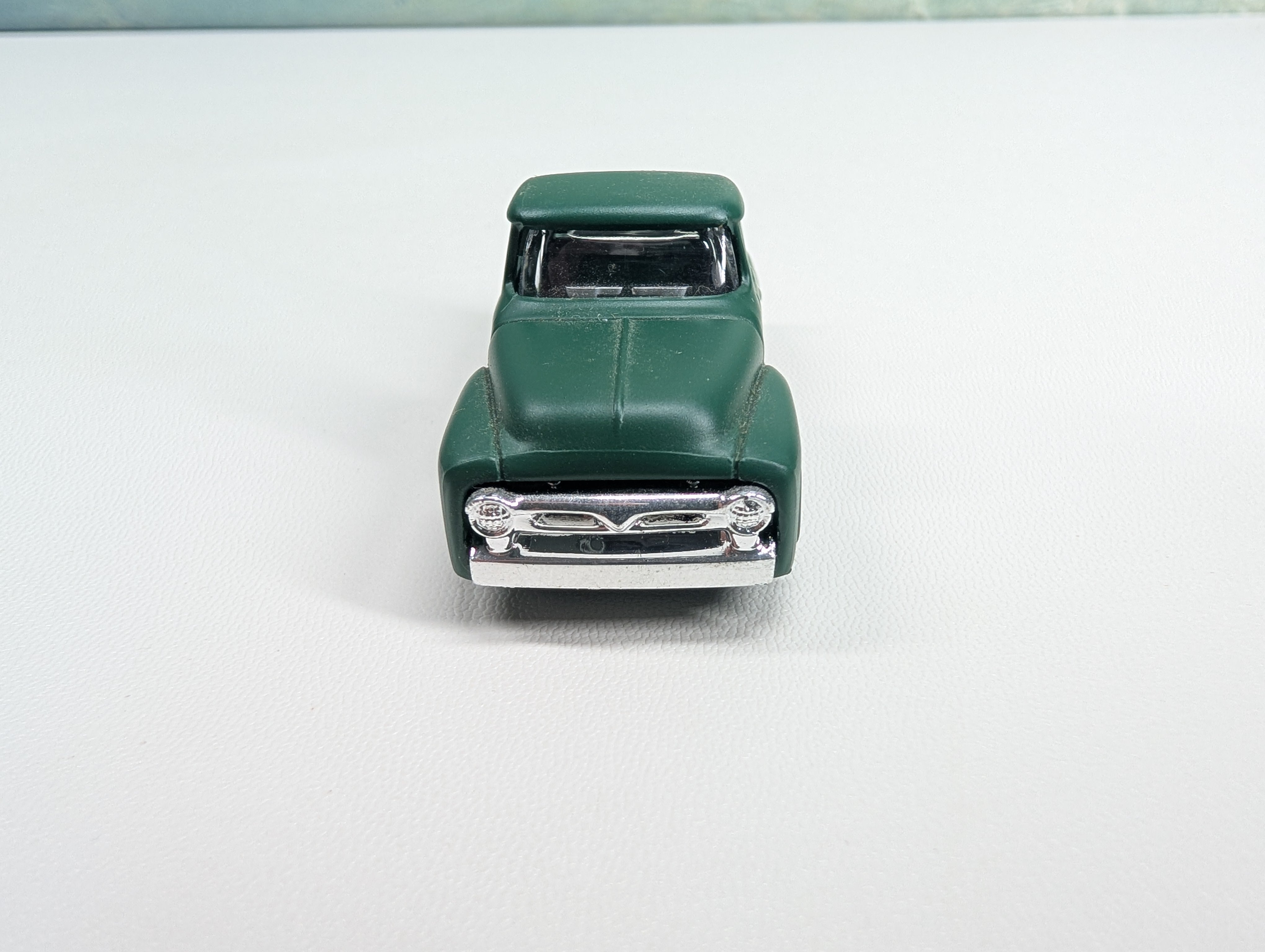 USED HO Scale Green Pick-Up Truck