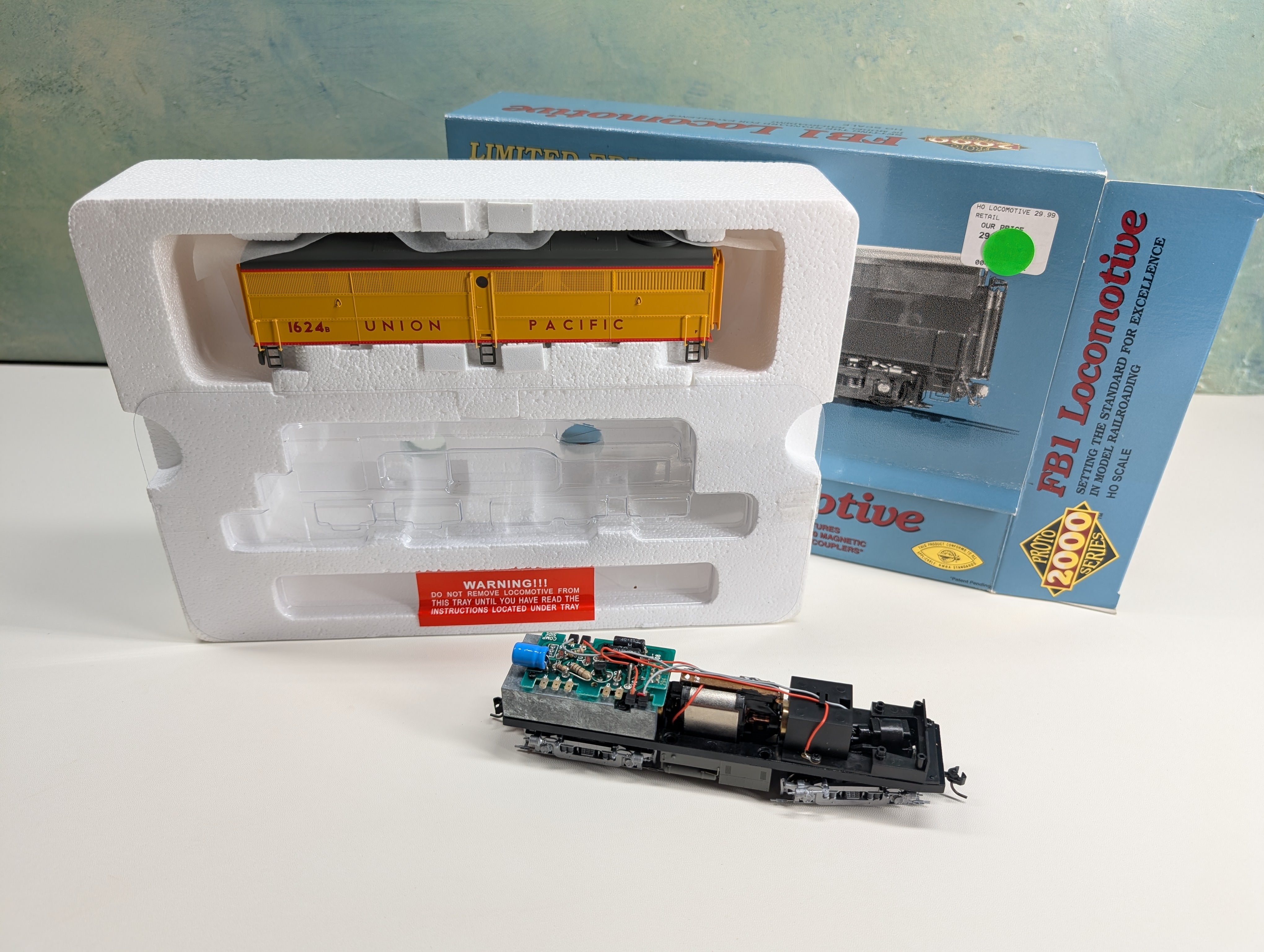 USED Life-Like HO Scale Proto 2000 FB1 Diesel Locomotive Union Pacific UP #1624B Tested! DC KIT