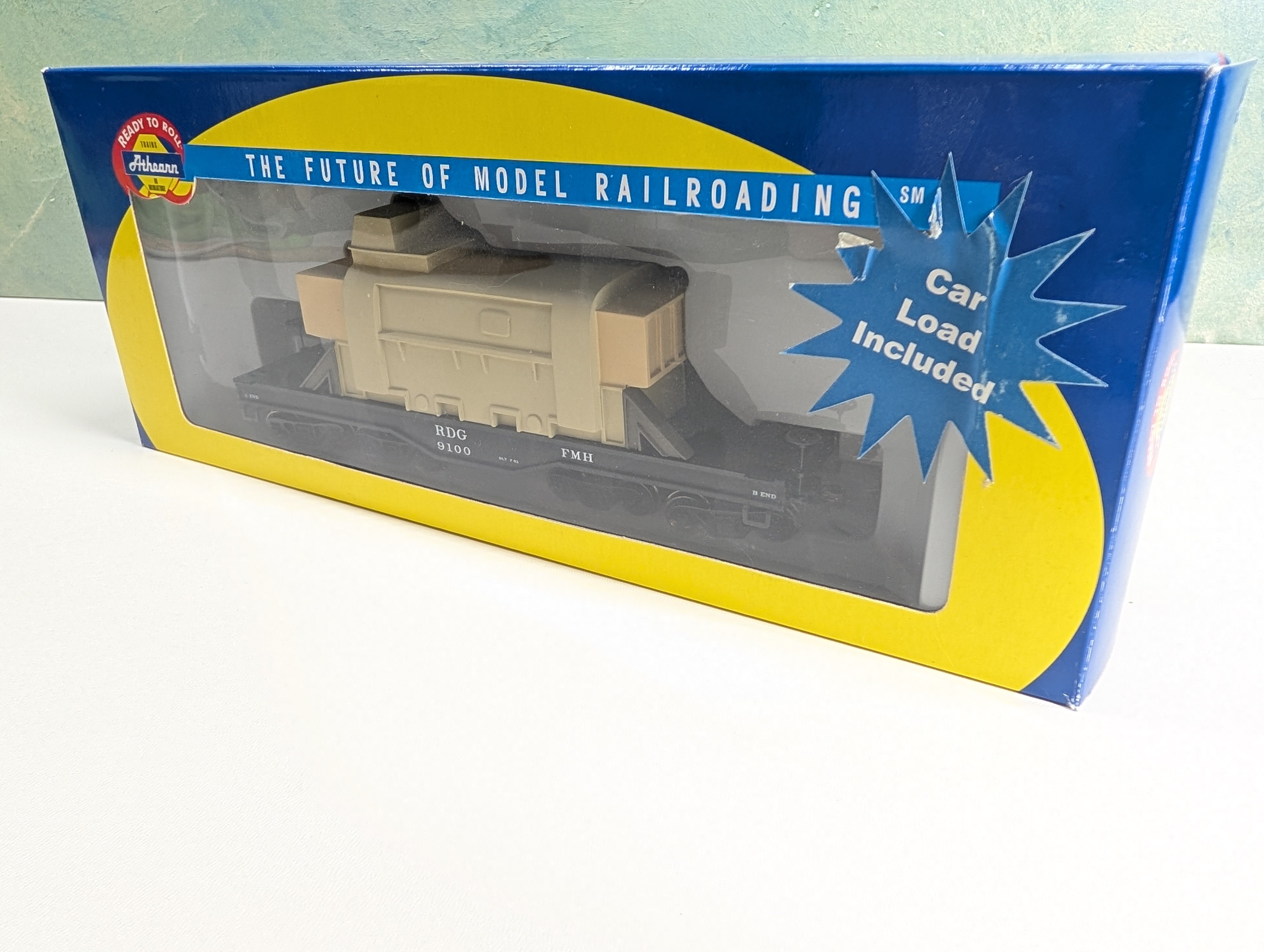 USED Athearn 92149 HO Scale Heavy Duty Flat Car w/ Load FMH Reading RDG #9100 Metal Wheels