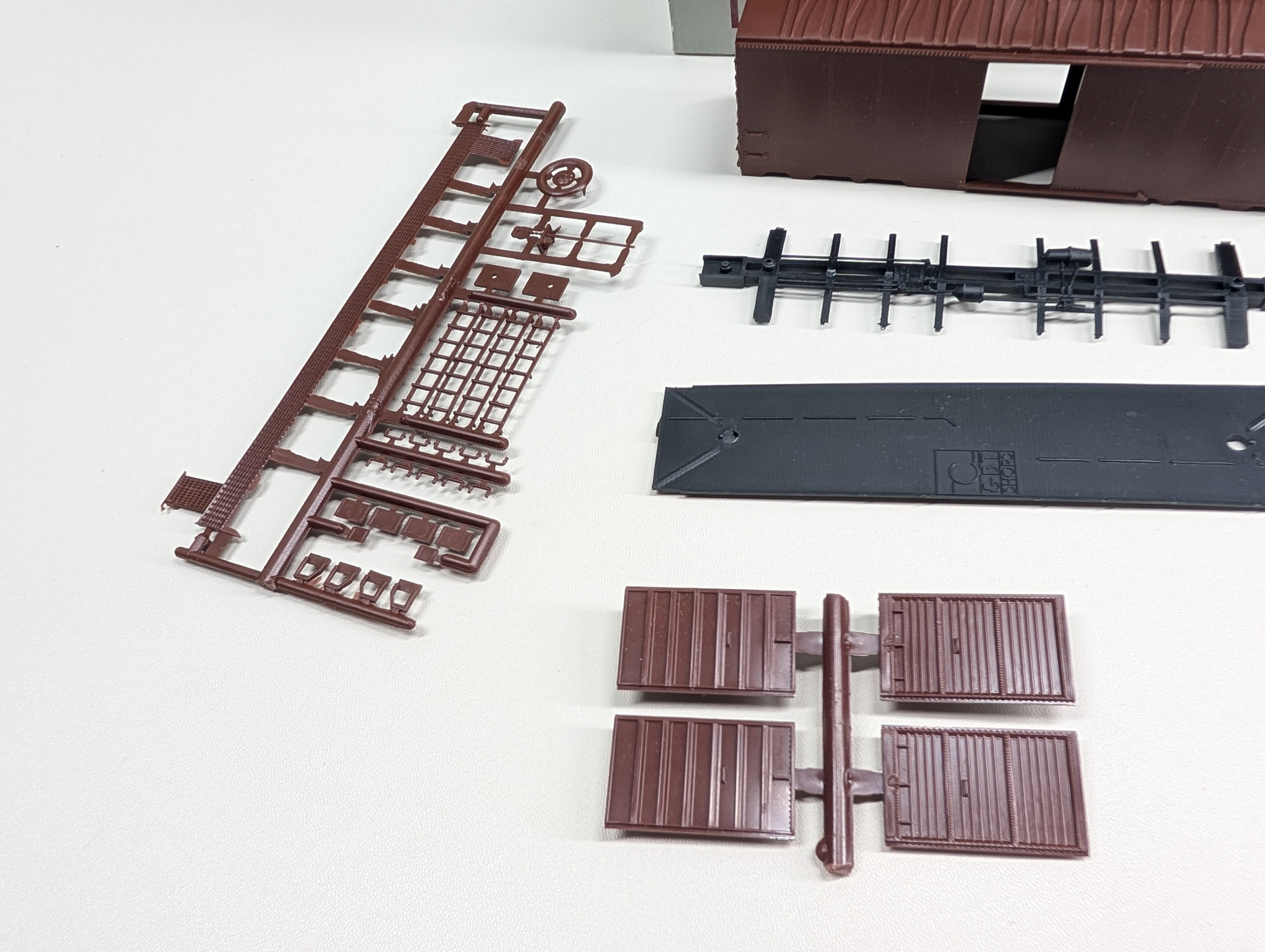 USED C&BT SHOPS #4100 HO Scale 1944 AAR 40' Box Car - Undecorated KIT