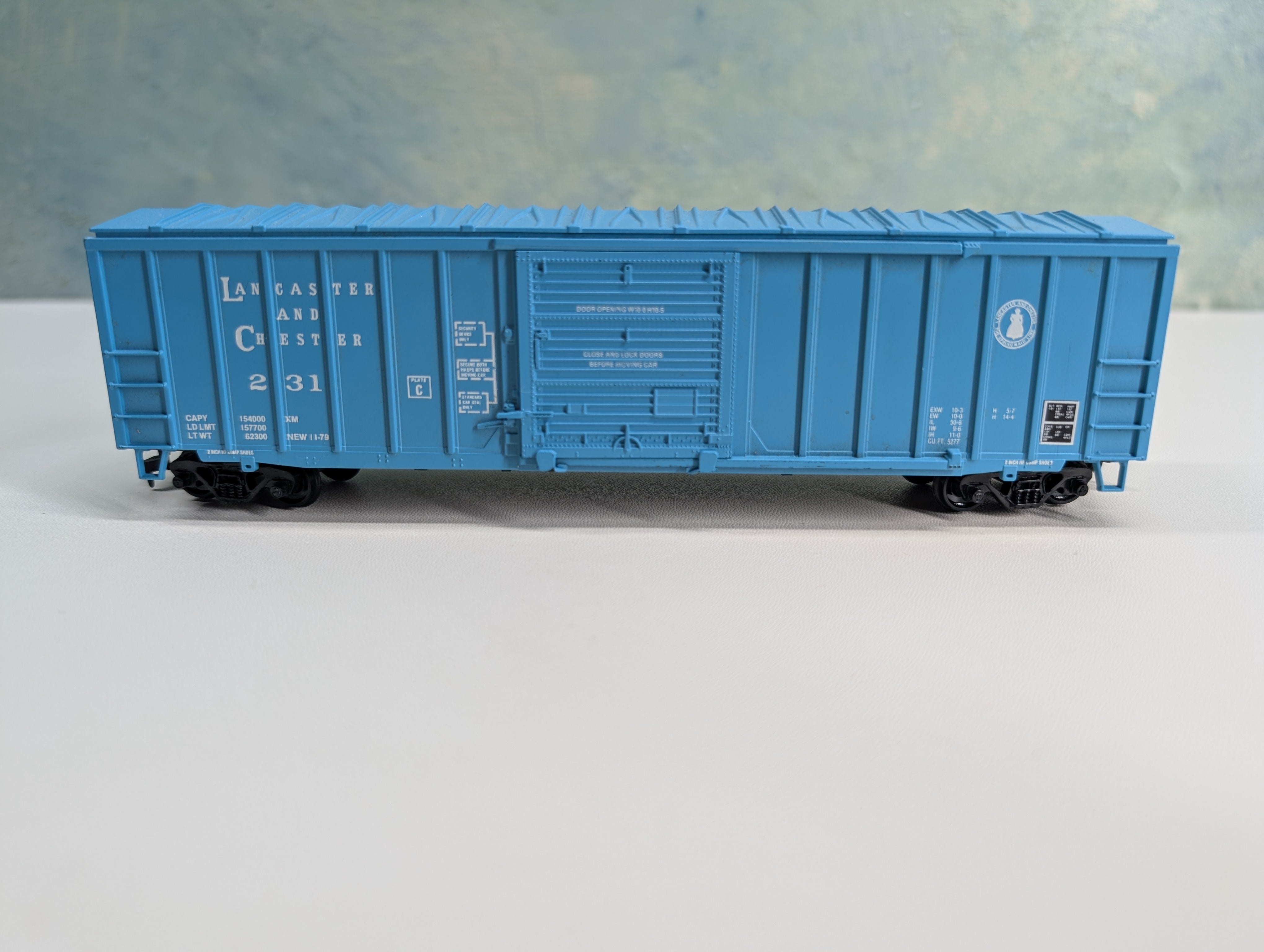 USED Athearn 815 HO Scale 50' Railbox Type Box Car Lancaster and Chester #231 Bev-Bel