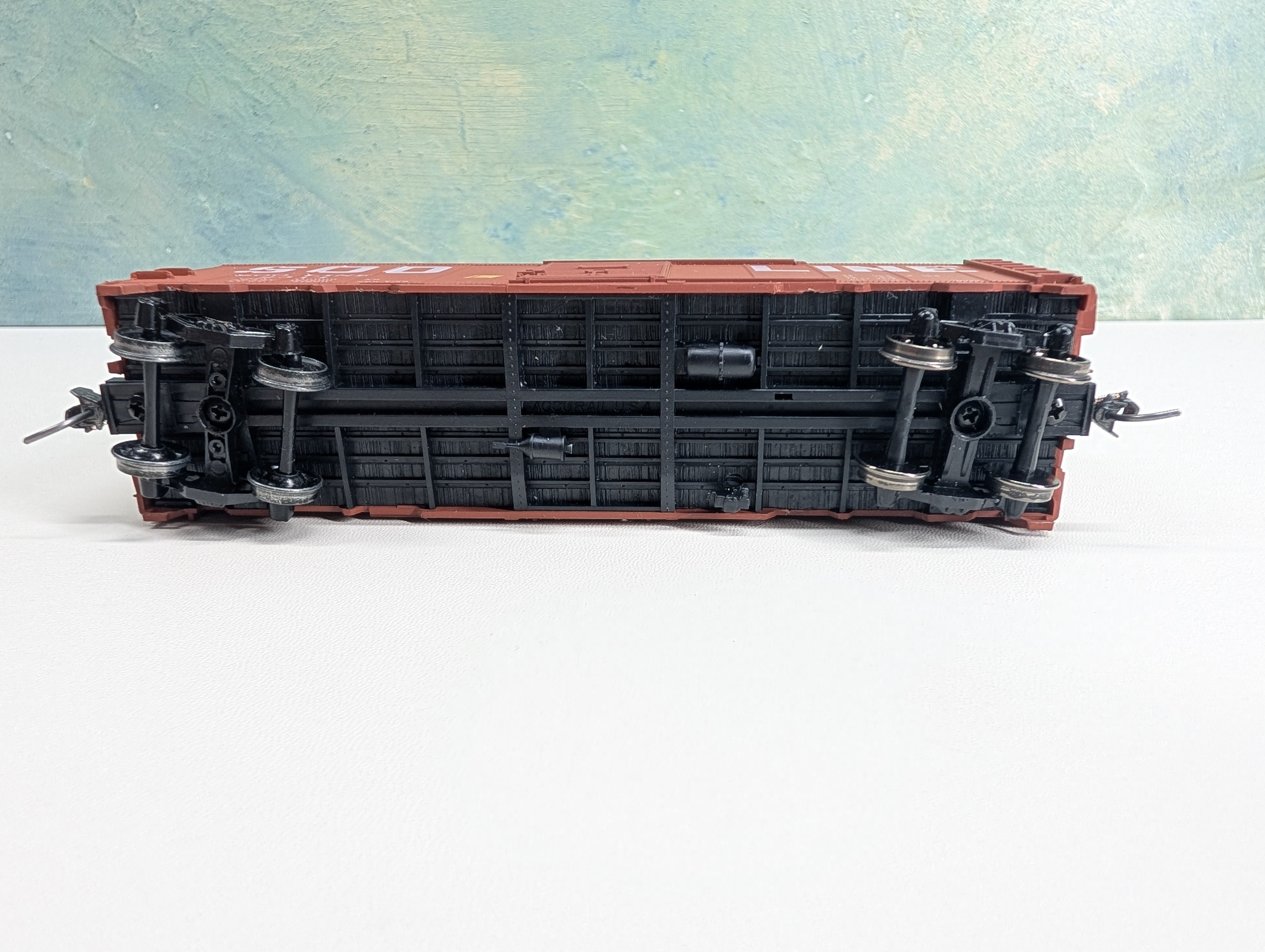 USED Accurail 35619 HO Scale 40' Riveted Steel Box Car SOO Line #2314 Metal Wheels