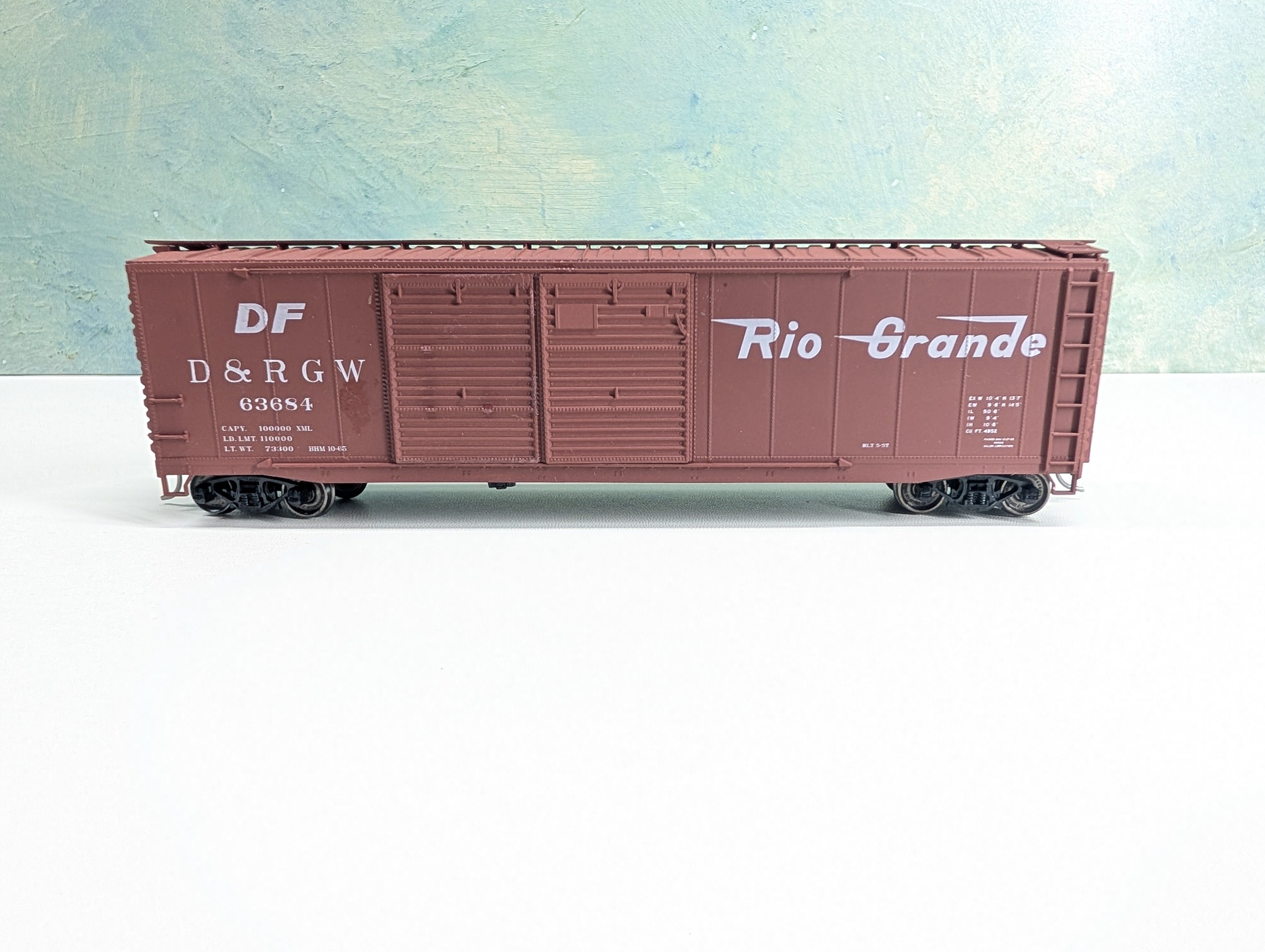 USED Accurail 52051 HO Scale 50' DD Steel Box Car Rio Grande D&RGW #63684 Metal Wheels