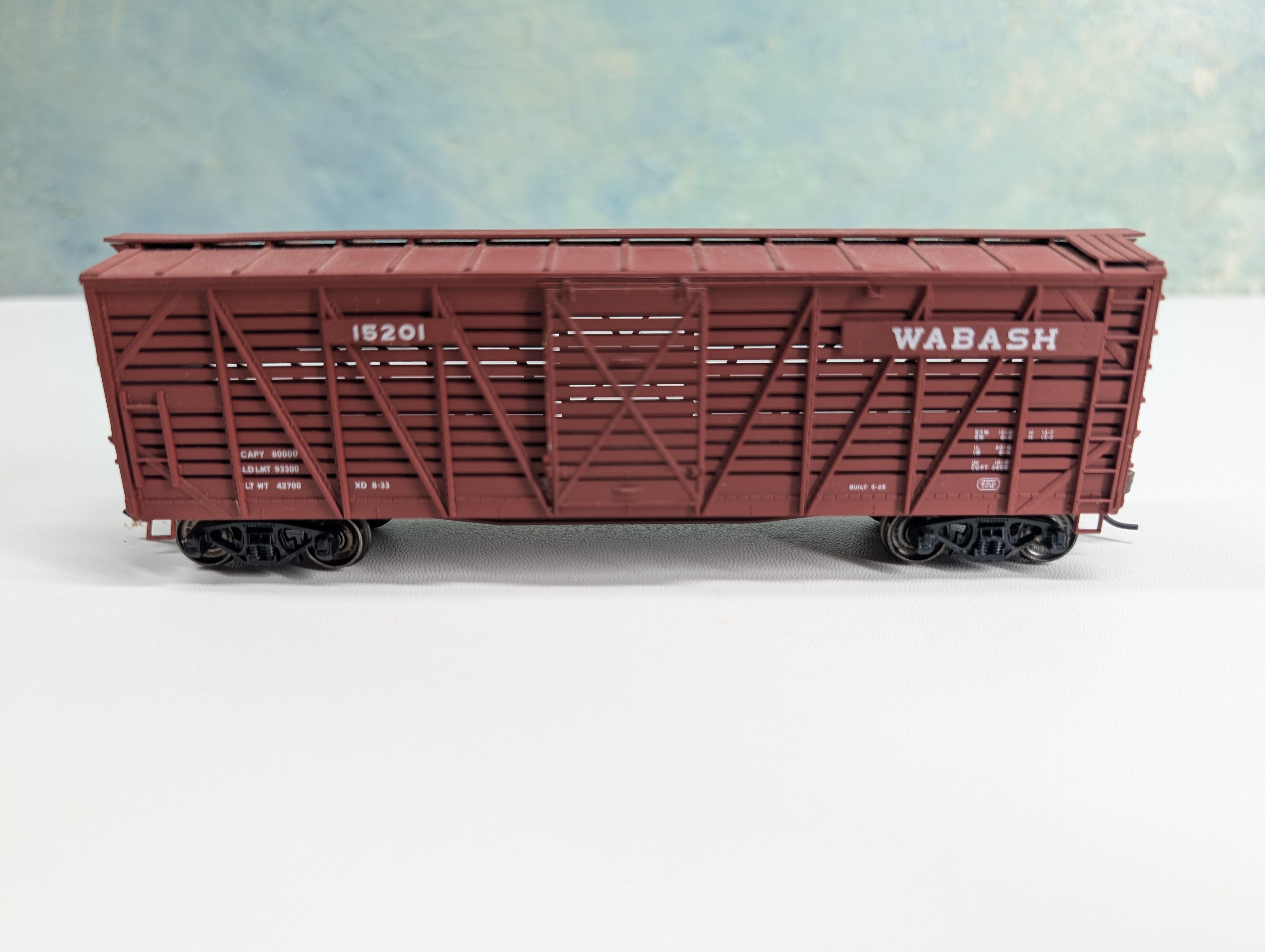 USED Accurail 4706 HO Scale 40' Wood Stock Car Wabash #15201