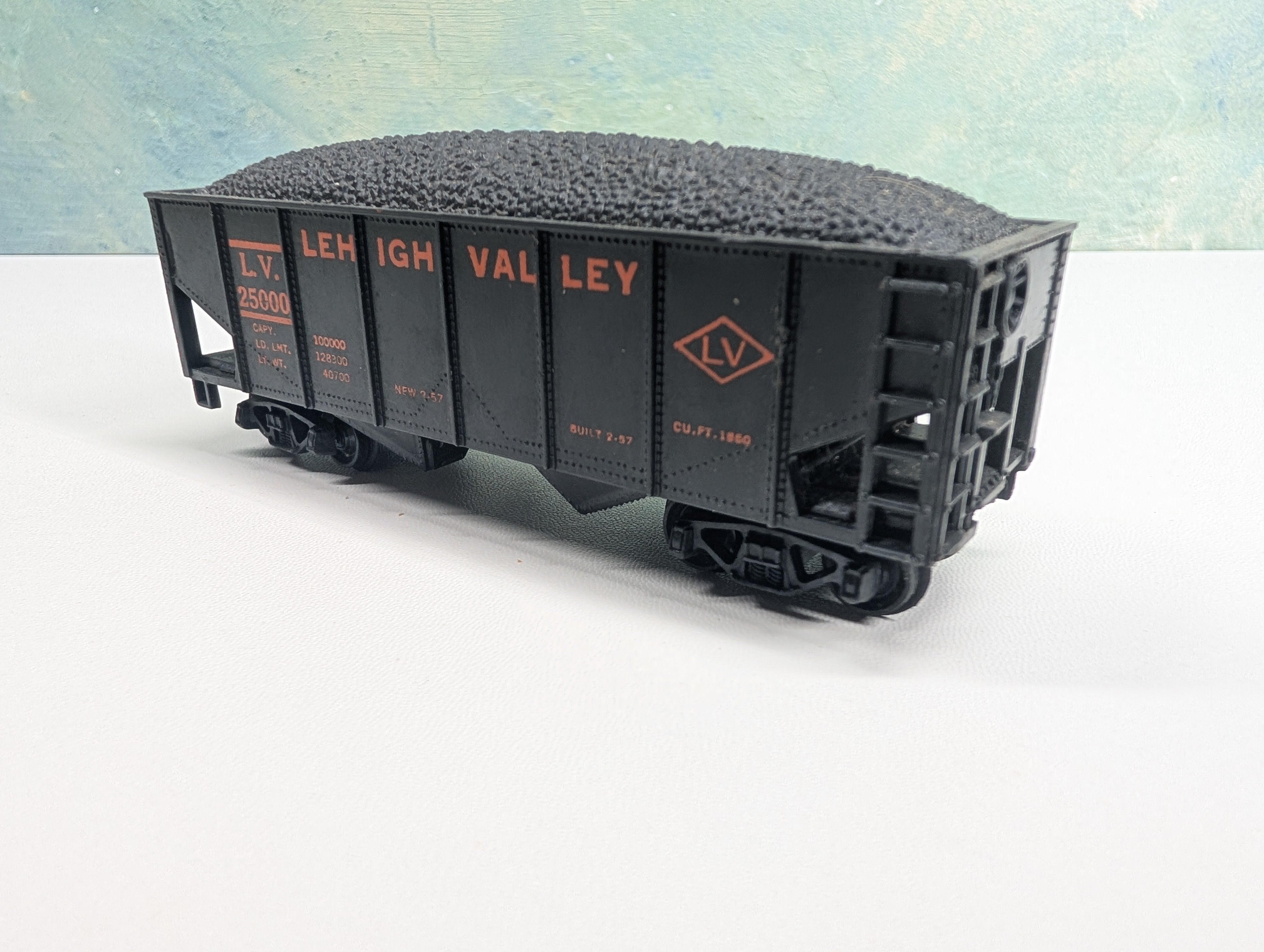 USED Marx HO Scale 2 Bay Hopper w/ Load Lehigh Valley LV #25000