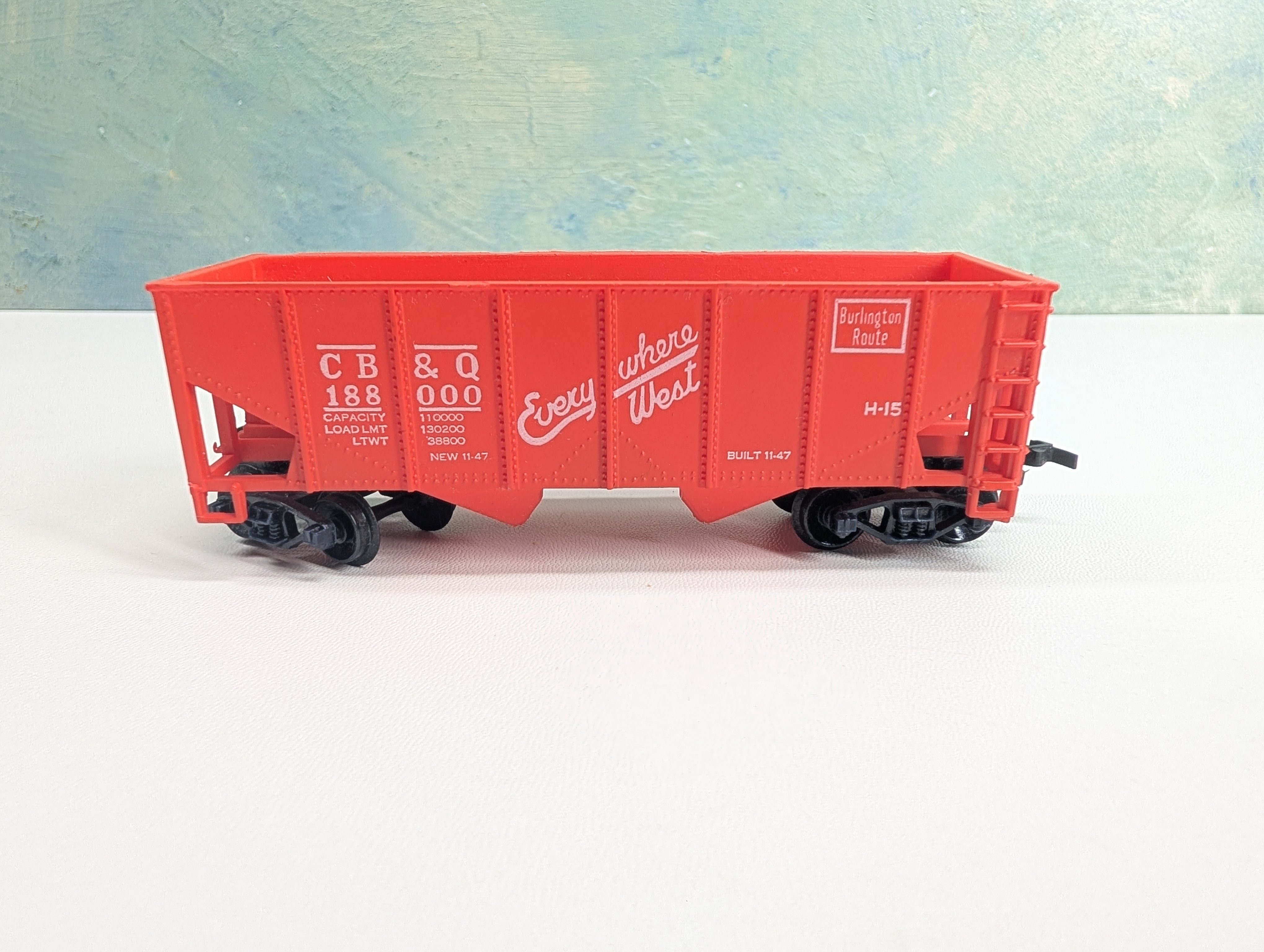 USED Varney HO Scale 2 Bay Hopper Burlington CB&Q #188000