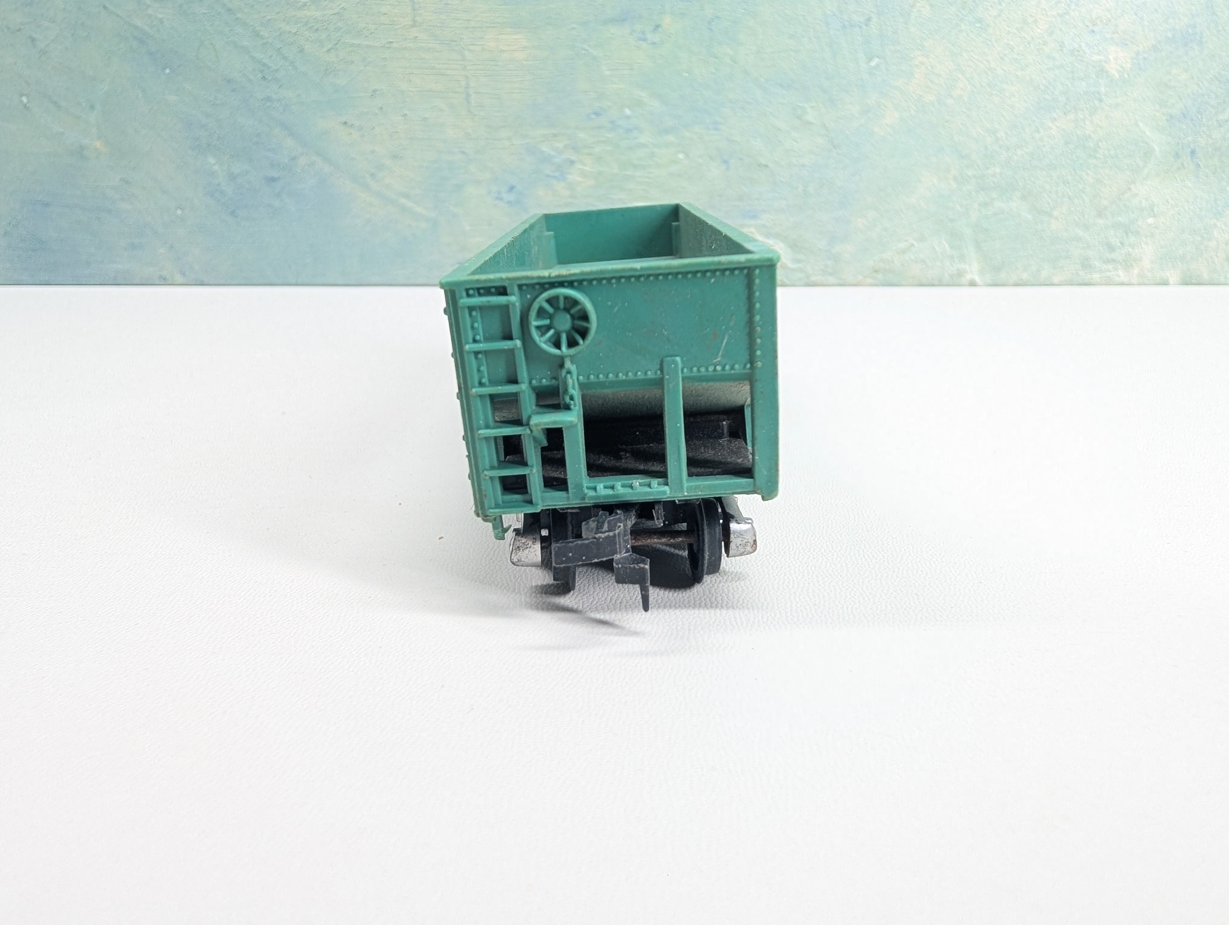 USED Gilbert HO Scale 2 Bay Hopper New York Central NYC #33217 Jade Green