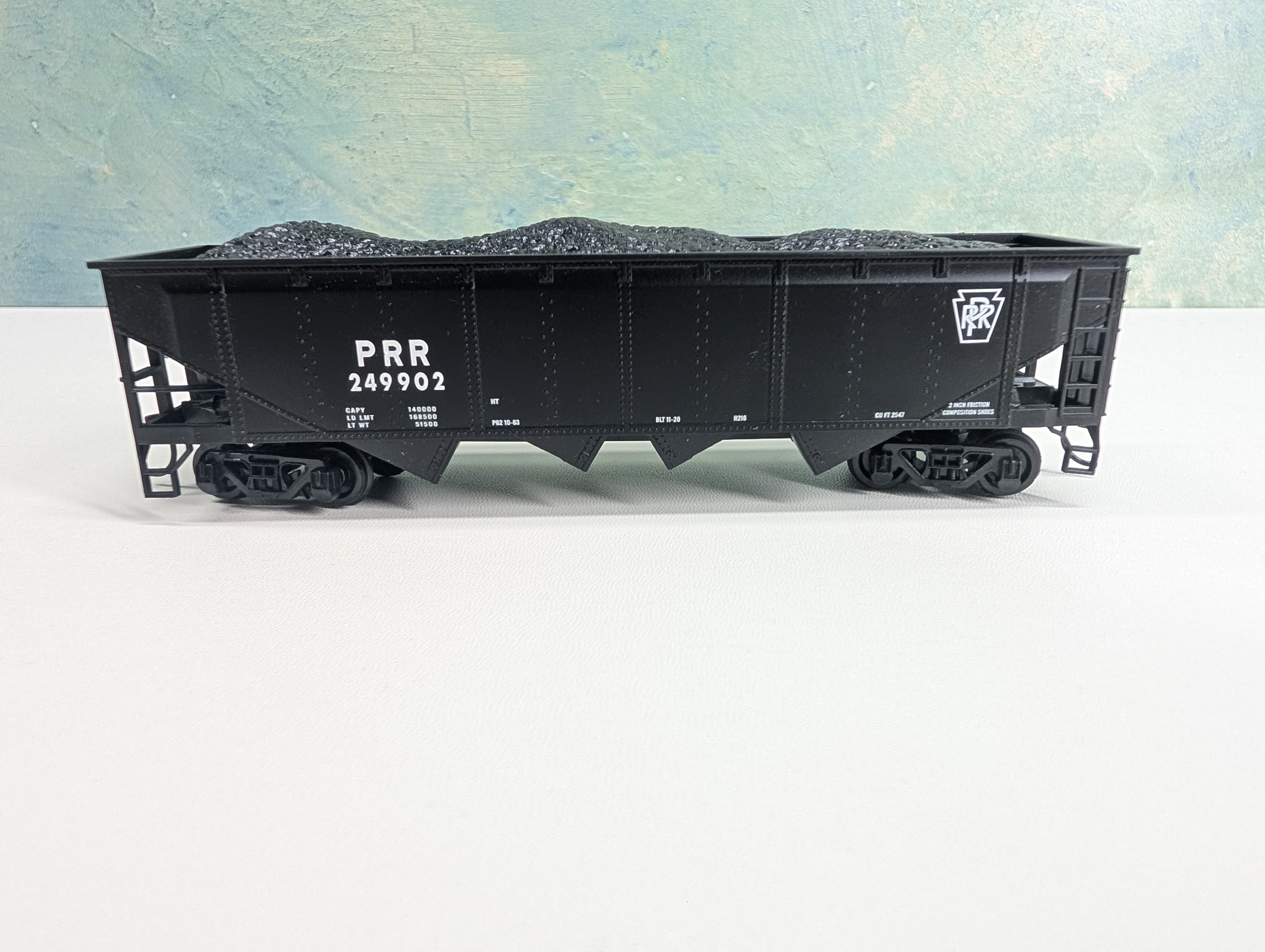 USED Bachmann HO Scale Quad Hopper Pennsylvania PRR #249902 Modern w/ Coal Load