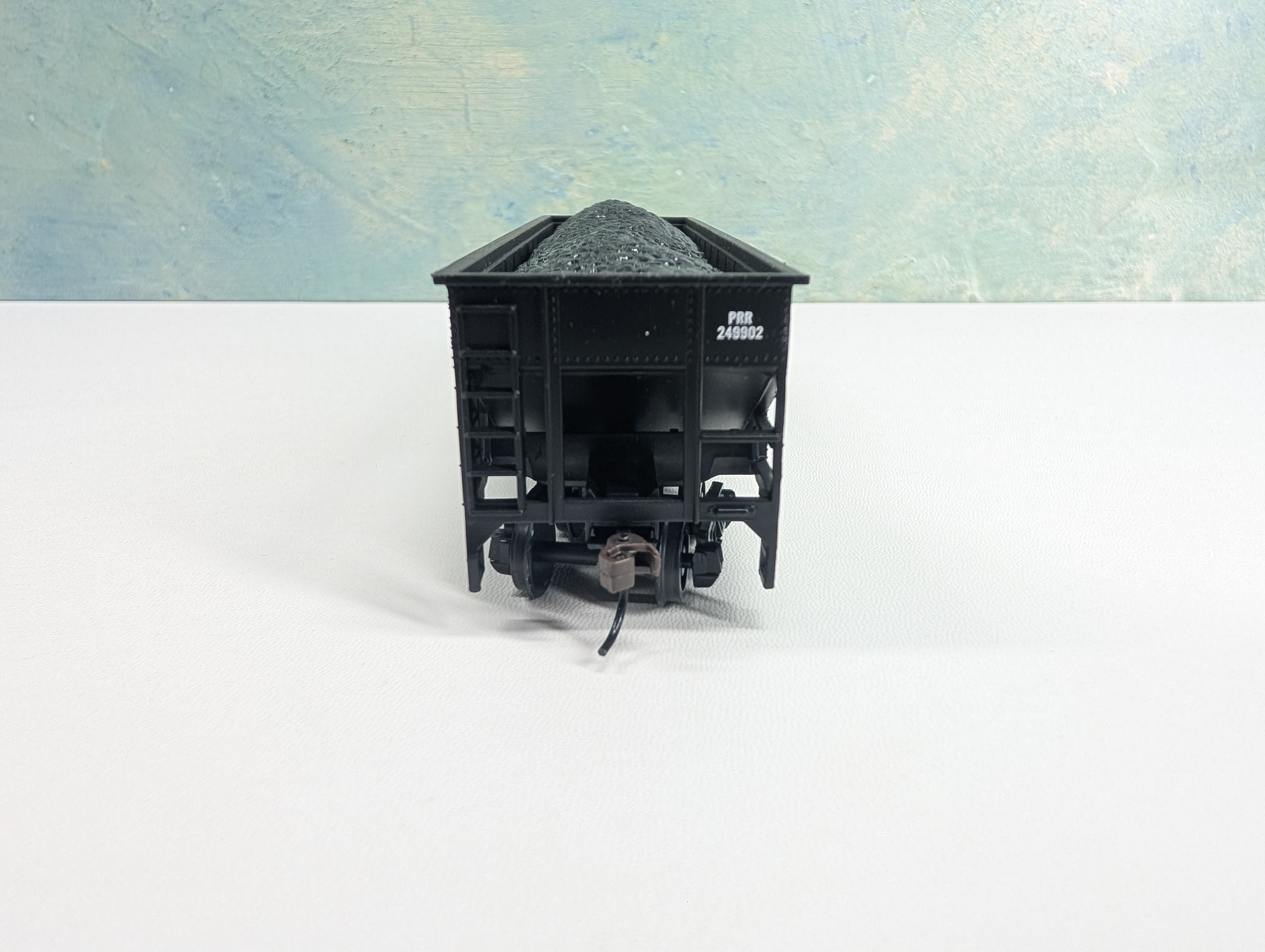 USED Bachmann HO Scale Quad Hopper Pennsylvania PRR #249902 Modern w/ Coal Load