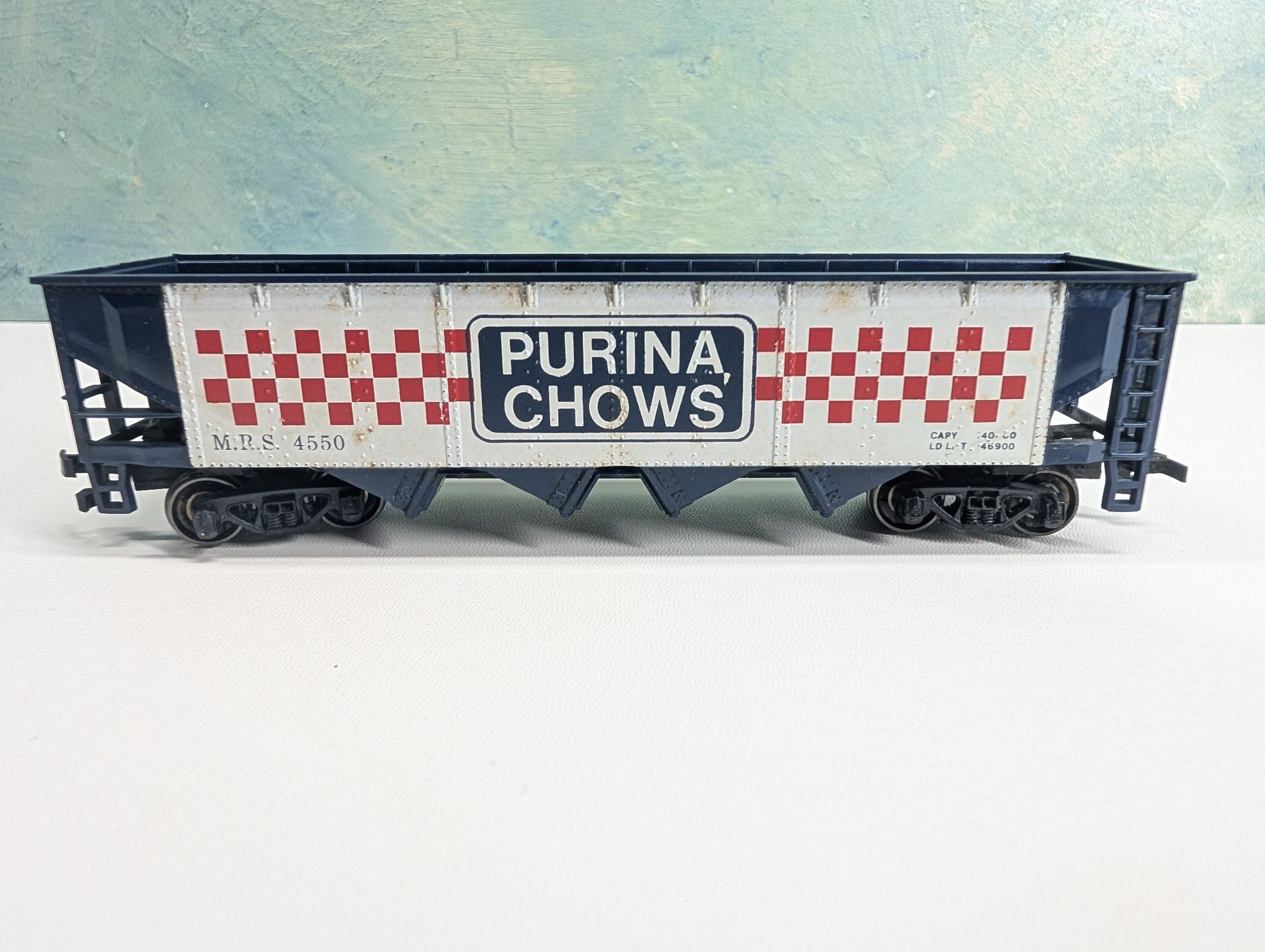 USED Tyco HO Scale Quad Hopper Purina Chows MRS #4550 Metal Wheels